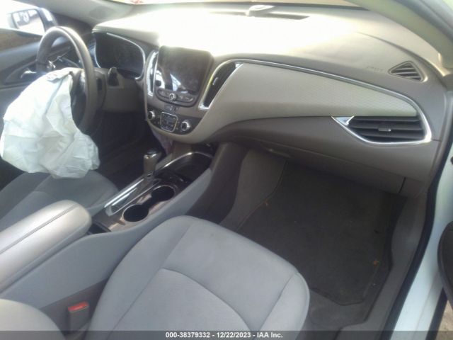 Photo 4 VIN: 1G1ZD5ST7LF070685 - CHEVROLET MALIBU 