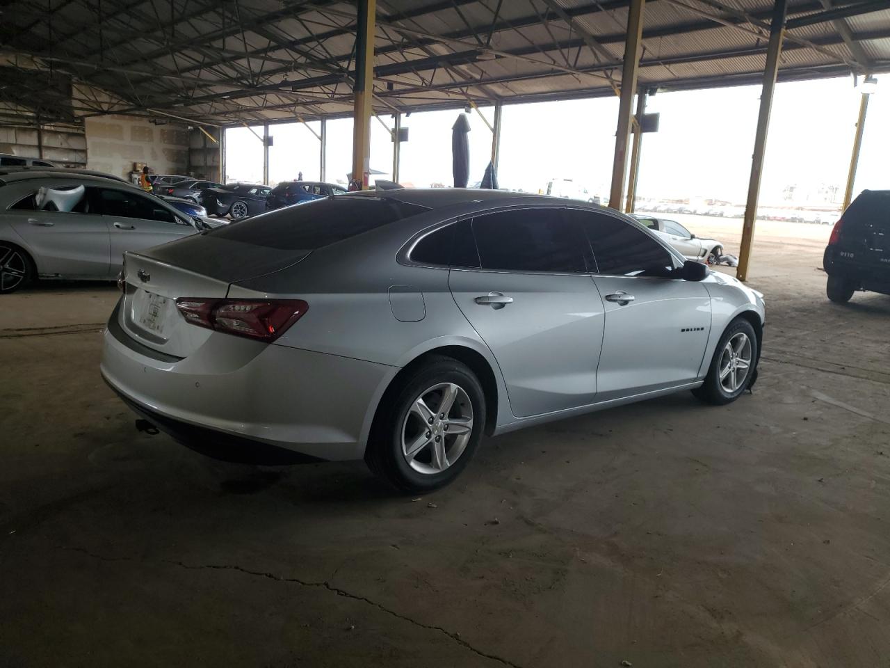 Photo 2 VIN: 1G1ZD5ST7MF063205 - CHEVROLET MALIBU 