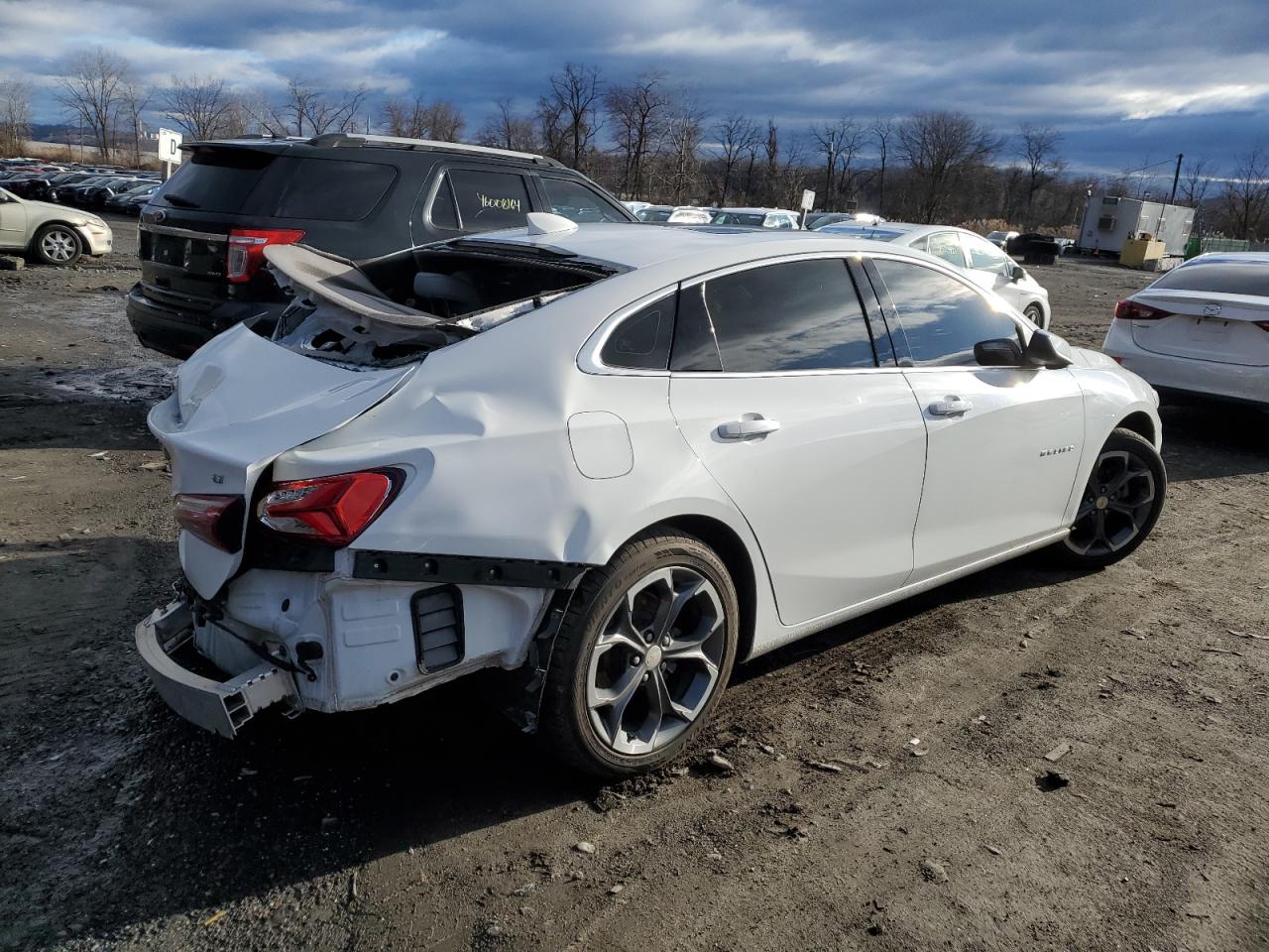 Photo 2 VIN: 1G1ZD5ST7MF067674 - CHEVROLET MALIBU 