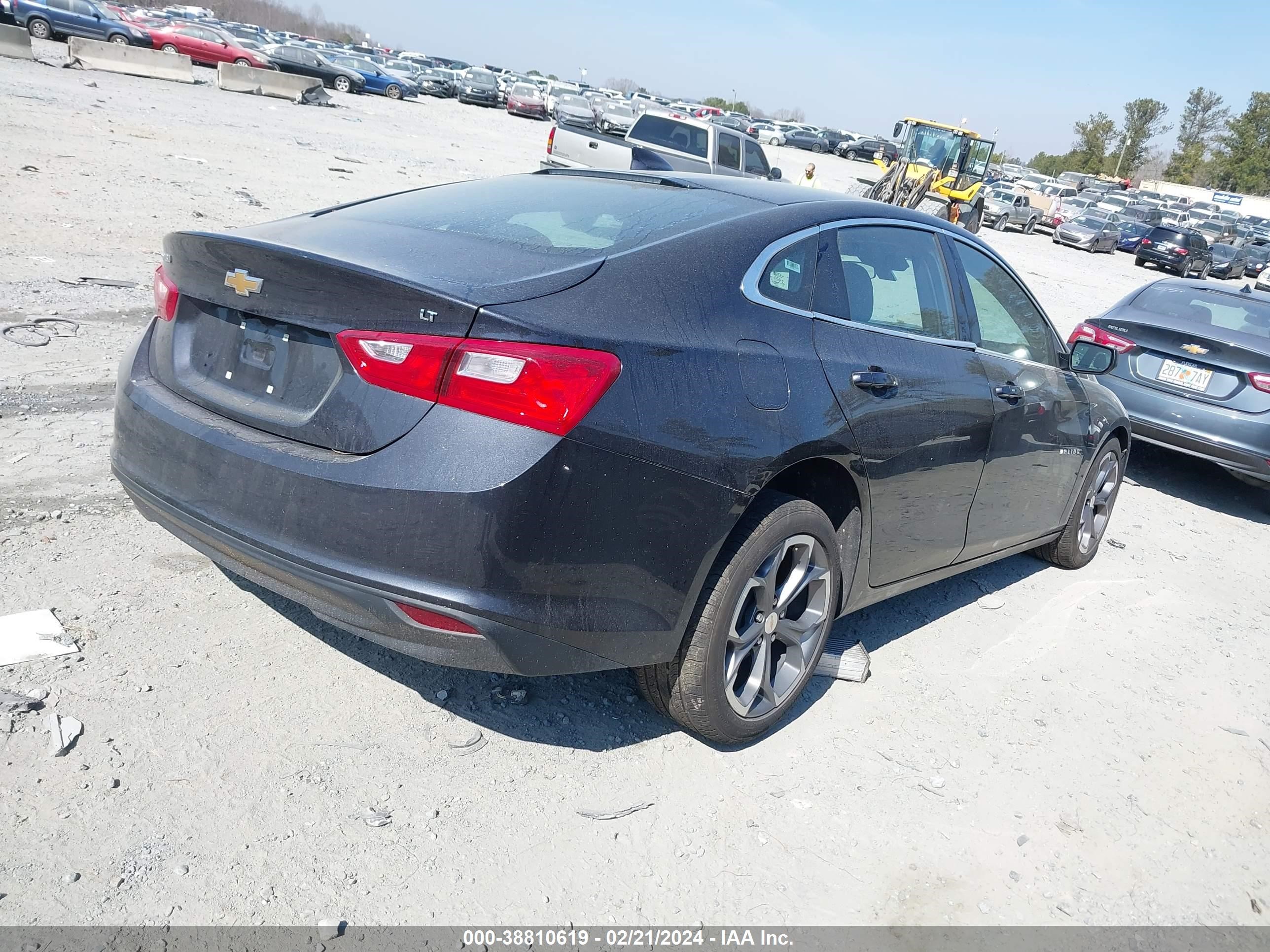 Photo 3 VIN: 1G1ZD5ST7PF160845 - CHEVROLET MALIBU 