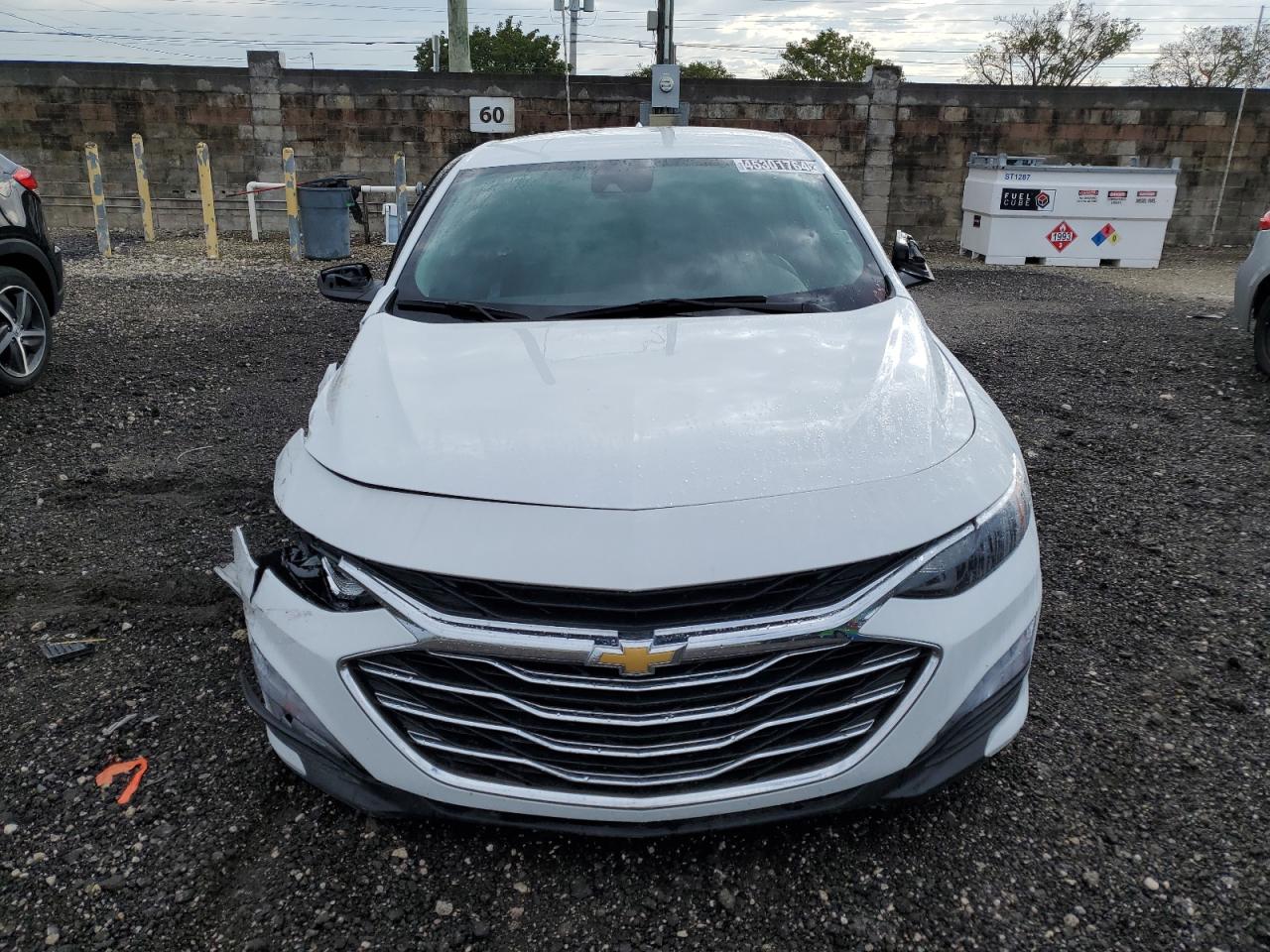 Photo 4 VIN: 1G1ZD5ST7PF162157 - CHEVROLET MALIBU 