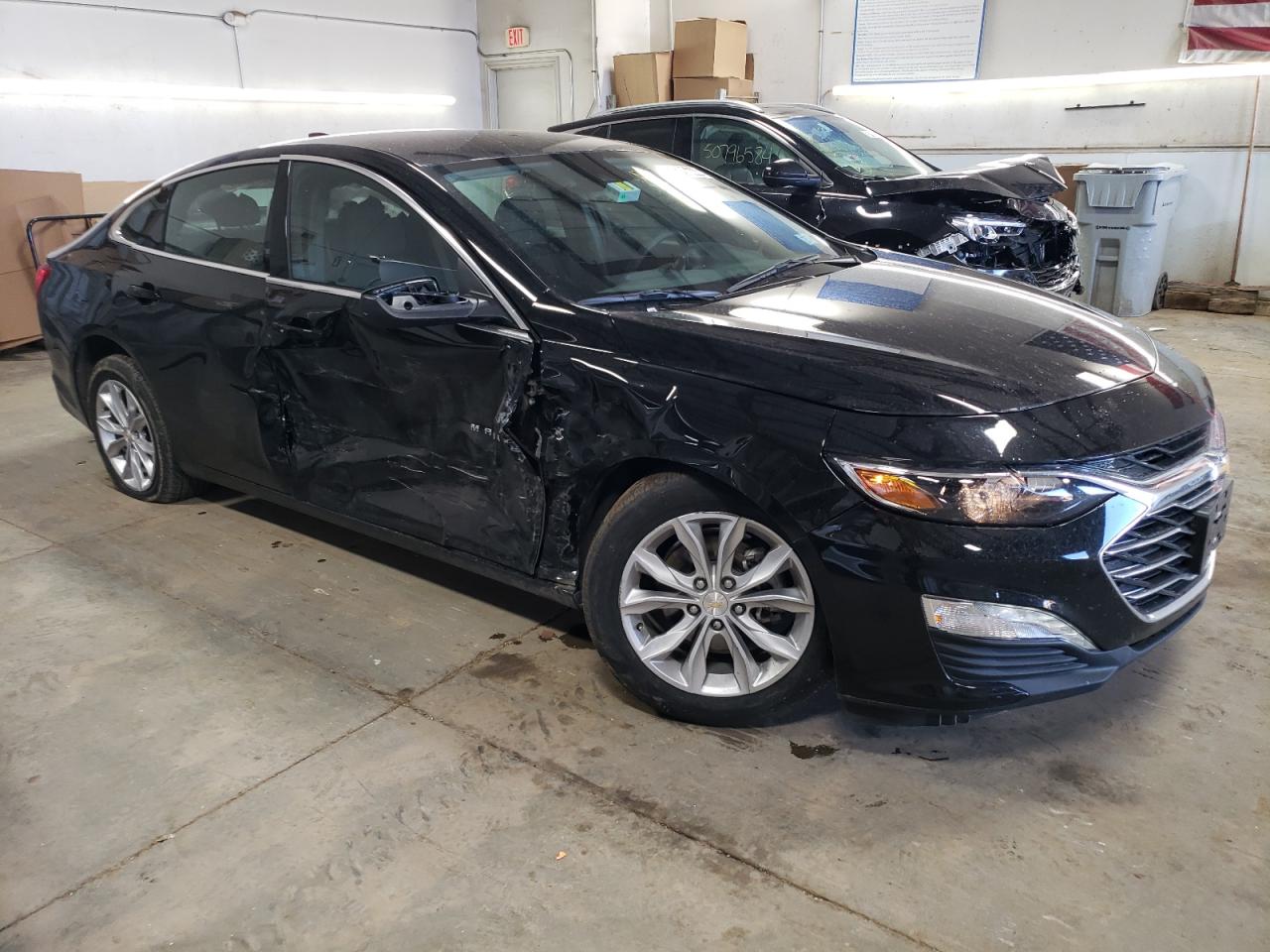 Photo 3 VIN: 1G1ZD5ST7PF212362 - CHEVROLET MALIBU 