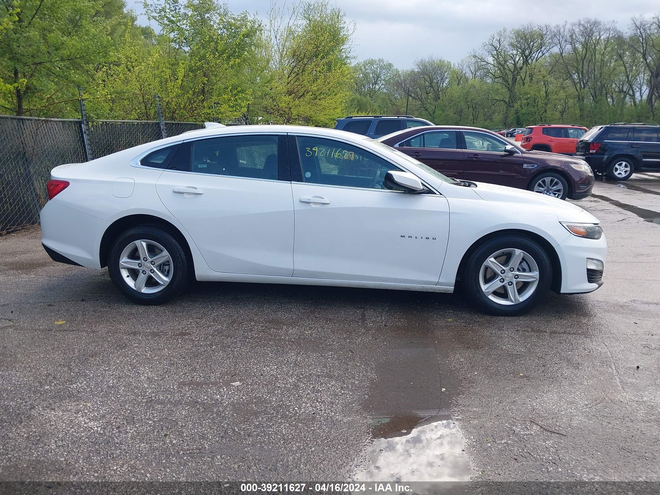 Photo 12 VIN: 1G1ZD5ST7PF221532 - CHEVROLET MALIBU 