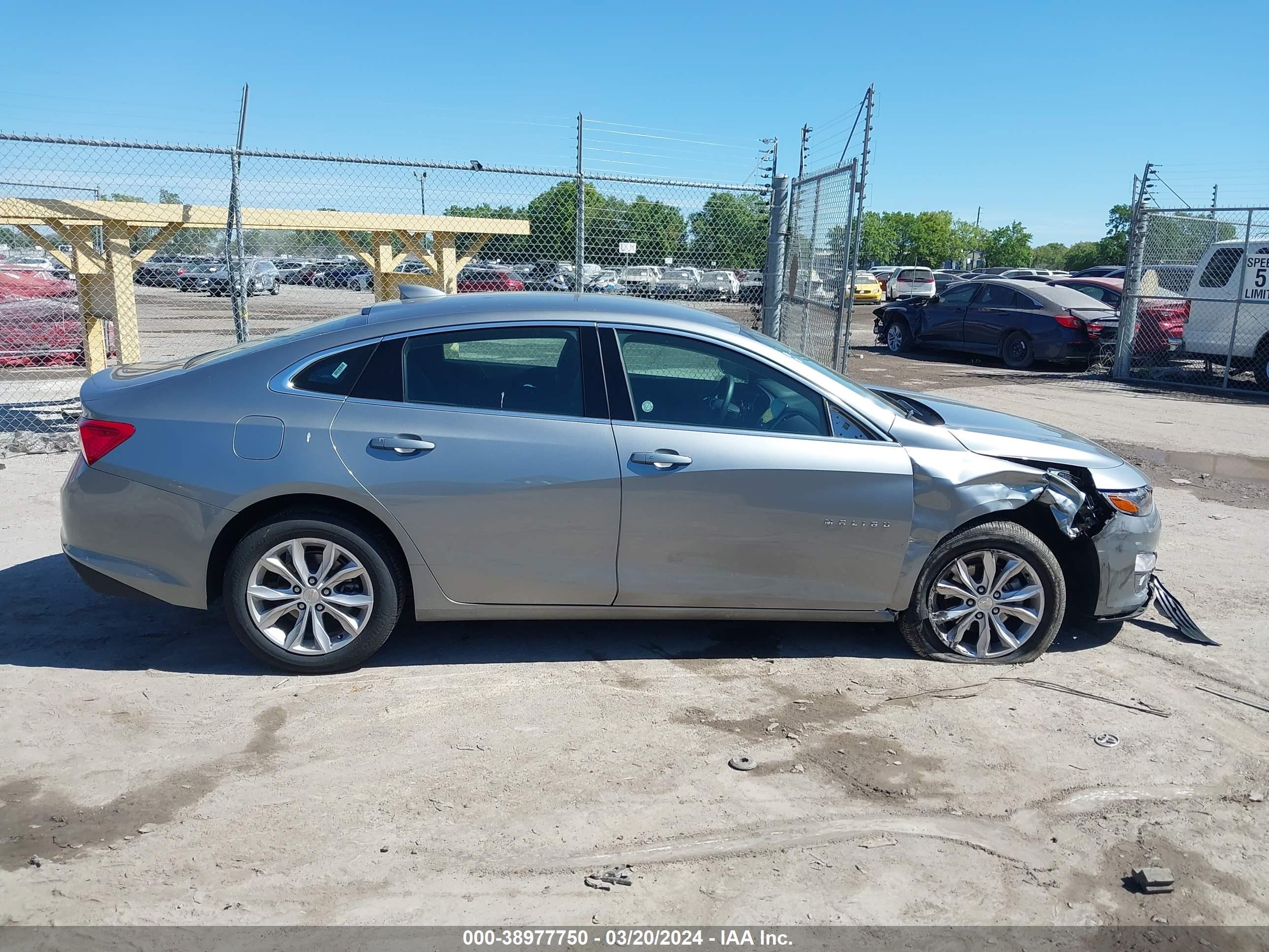 Photo 12 VIN: 1G1ZD5ST7RF118808 - CHEVROLET MALIBU 