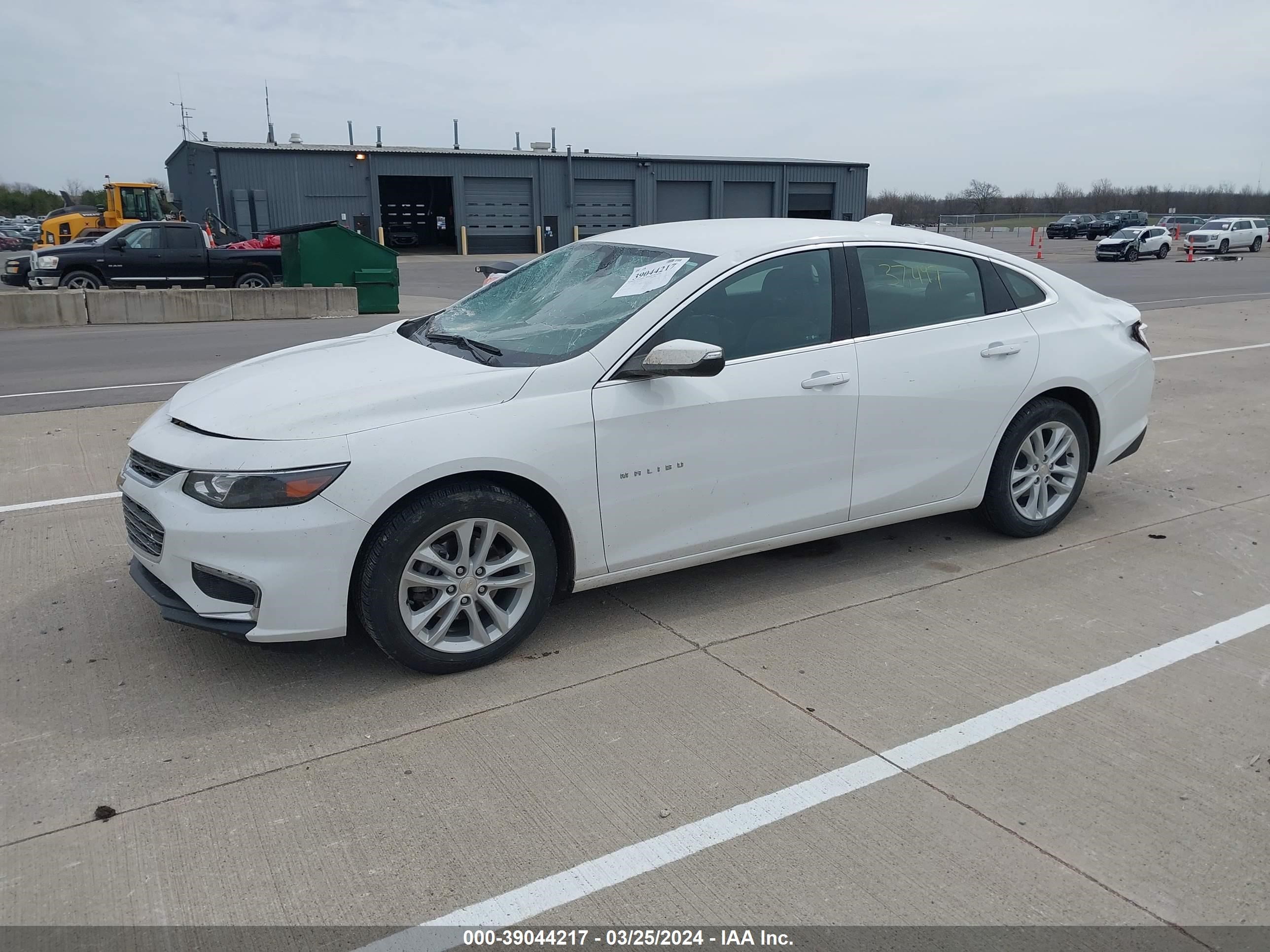 Photo 1 VIN: 1G1ZD5ST8JF106932 - CHEVROLET MALIBU 