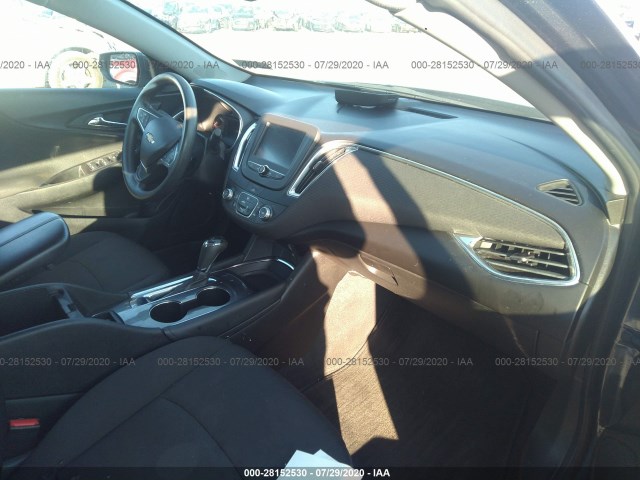 Photo 4 VIN: 1G1ZD5ST8JF197104 - CHEVROLET MALIBU 