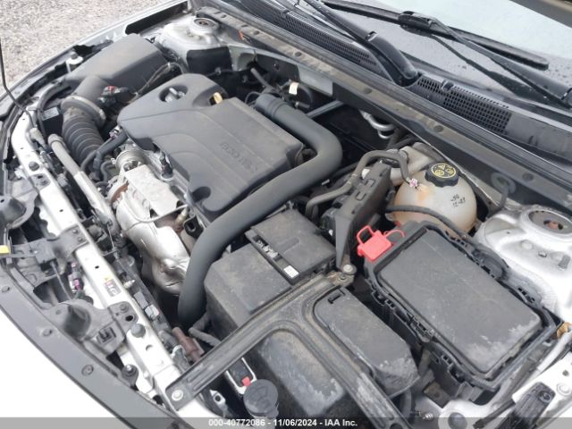 Photo 9 VIN: 1G1ZD5ST8JF260251 - CHEVROLET MALIBU 