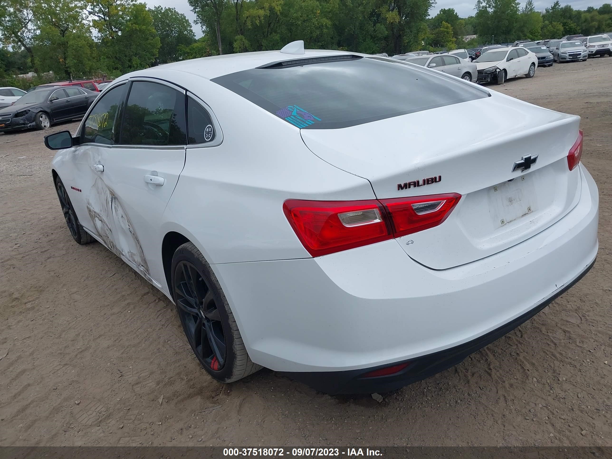 Photo 2 VIN: 1G1ZD5ST8JF264557 - CHEVROLET MALIBU 