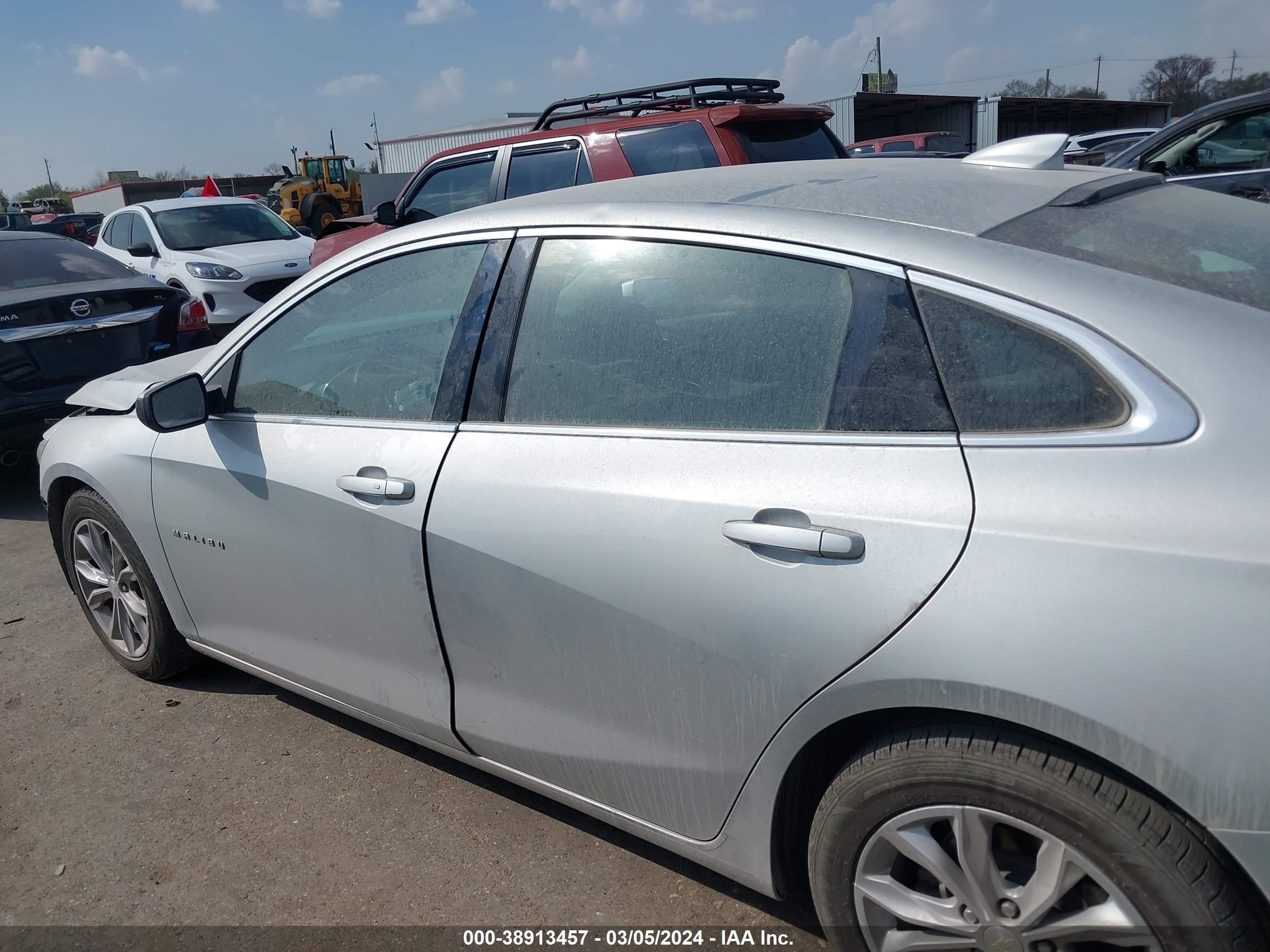 Photo 12 VIN: 1G1ZD5ST8LF033838 - CHEVROLET MALIBU 