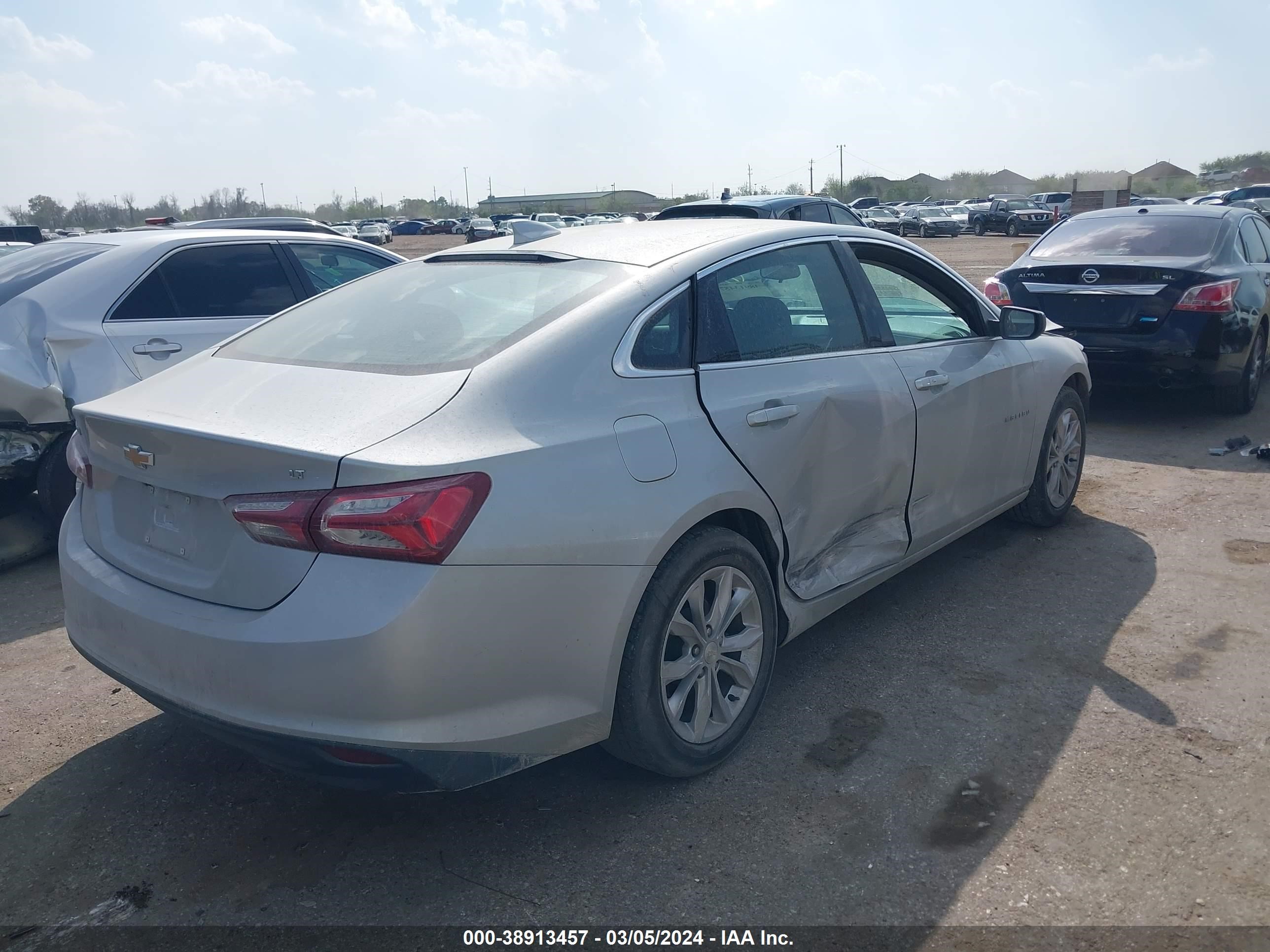 Photo 3 VIN: 1G1ZD5ST8LF033838 - CHEVROLET MALIBU 