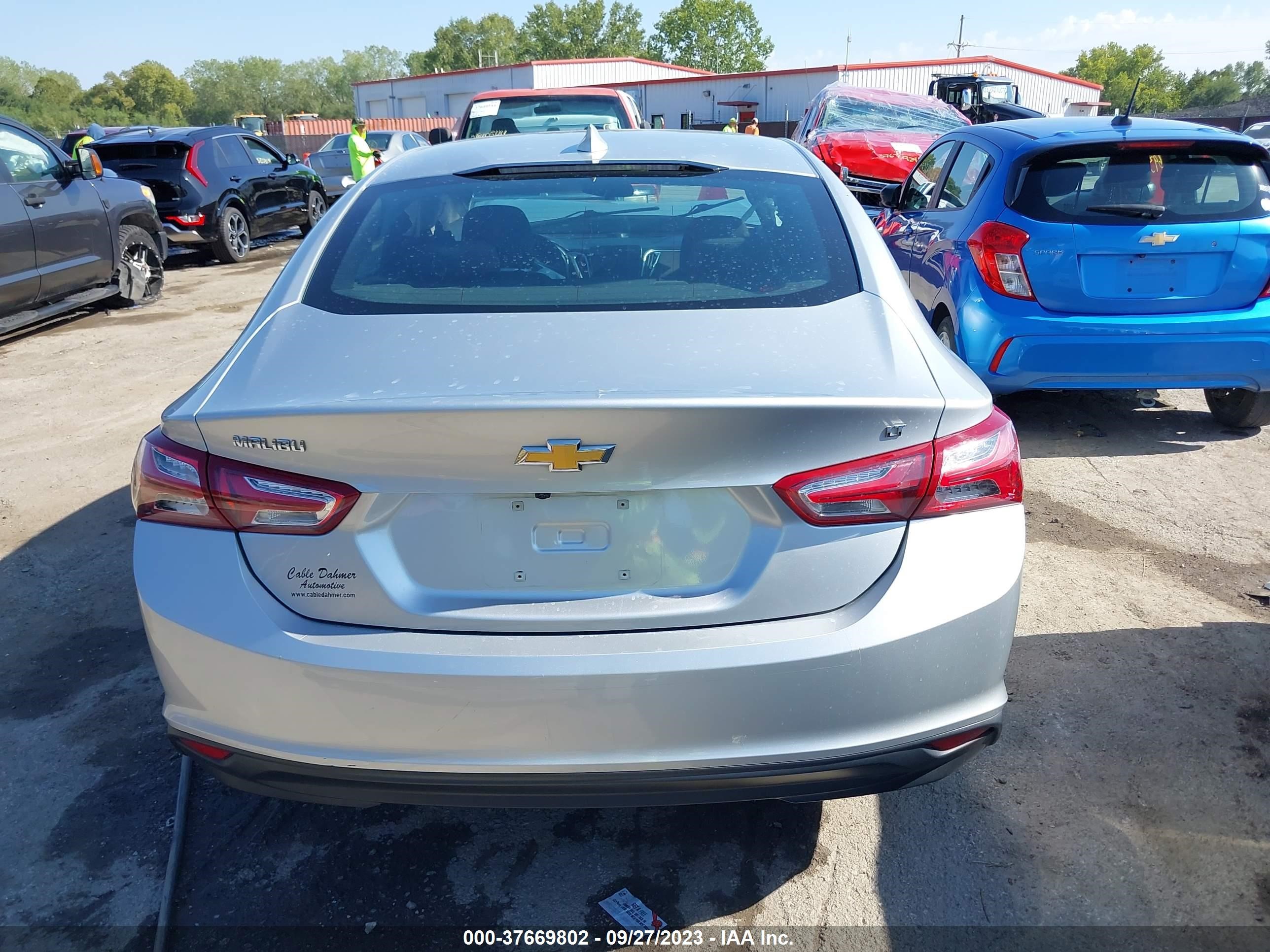 Photo 14 VIN: 1G1ZD5ST8LF070808 - CHEVROLET MALIBU 