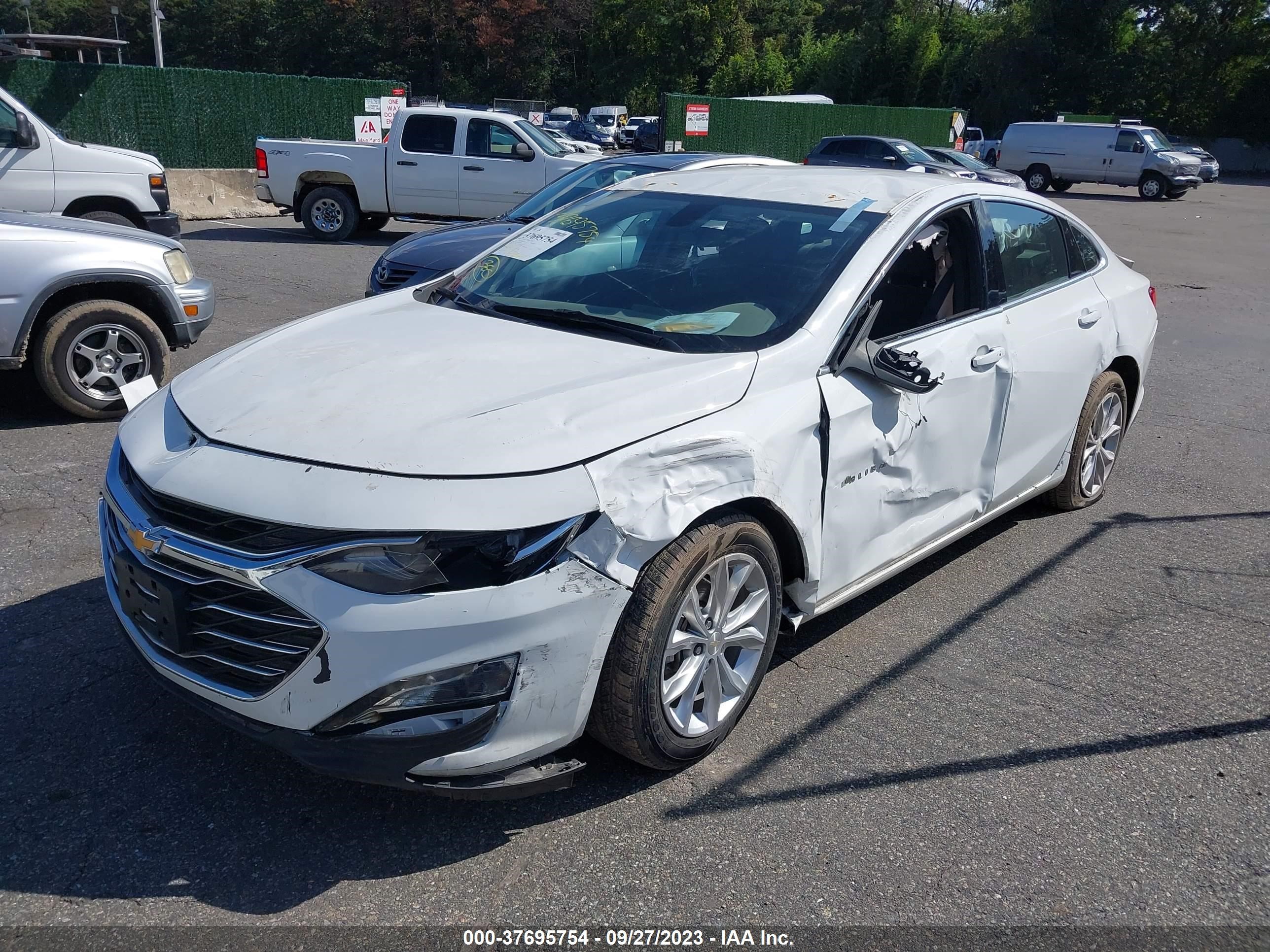 Photo 1 VIN: 1G1ZD5ST8LF085986 - CHEVROLET MALIBU 