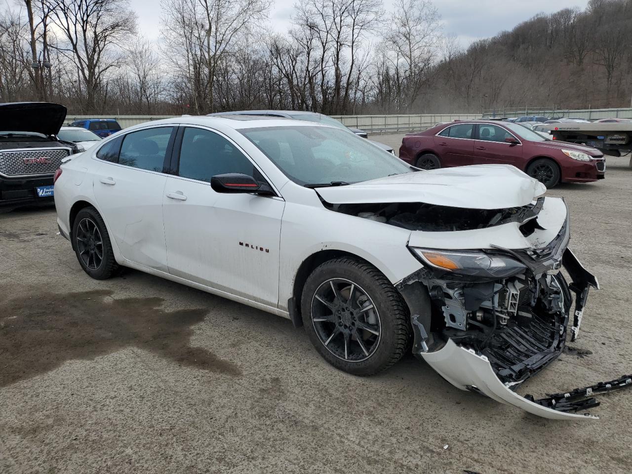 Photo 3 VIN: 1G1ZD5ST8MF042489 - CHEVROLET MALIBU 