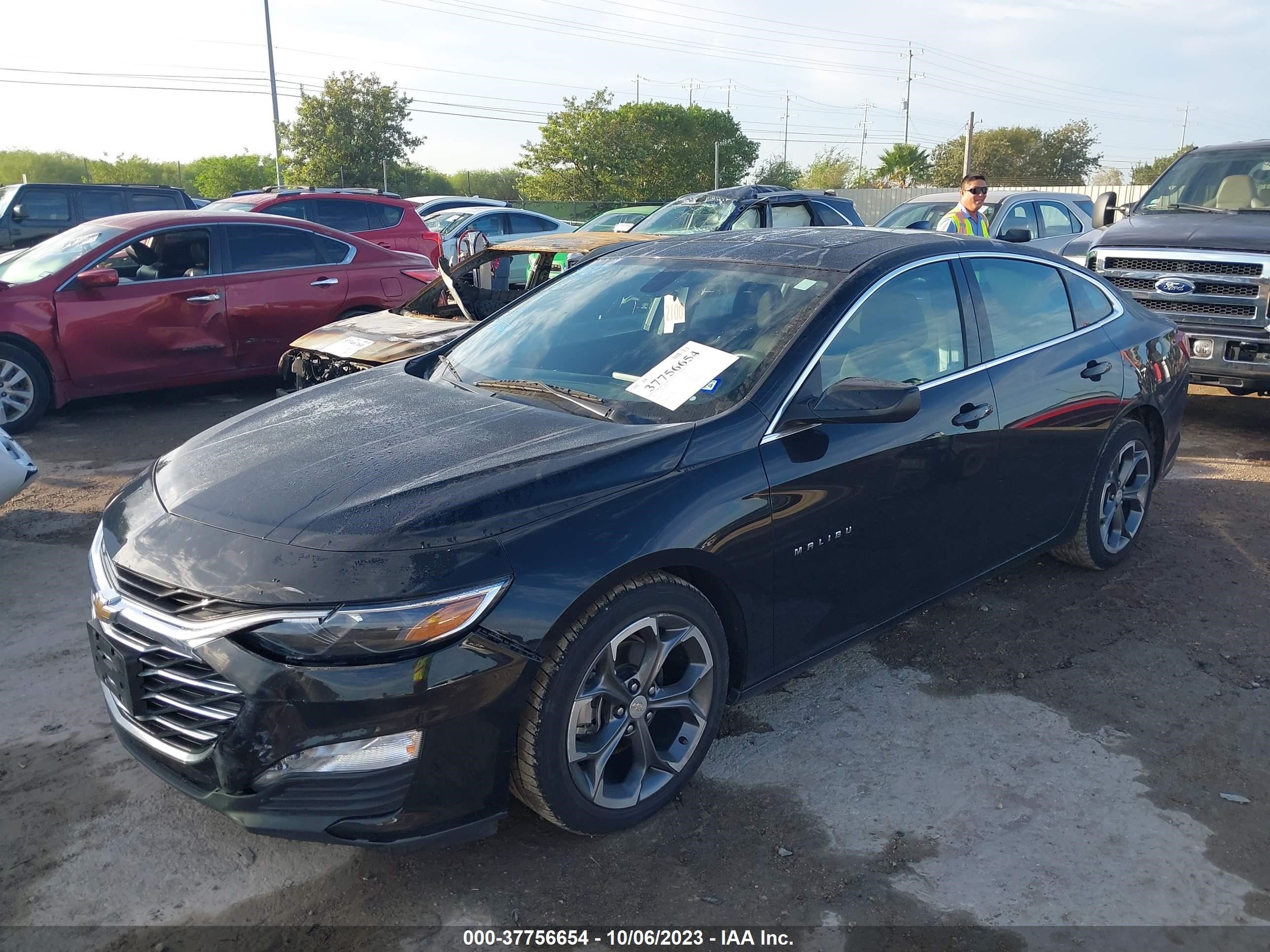 Photo 5 VIN: 1G1ZD5ST8MF067327 - CHEVROLET MALIBU 