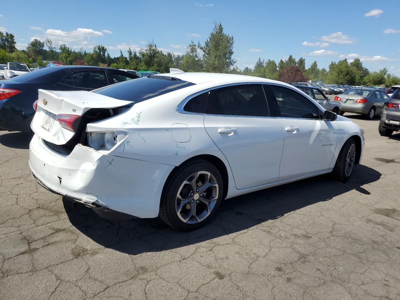 Photo 2 VIN: 1G1ZD5ST8NF102949 - CHEVROLET MALIBU 