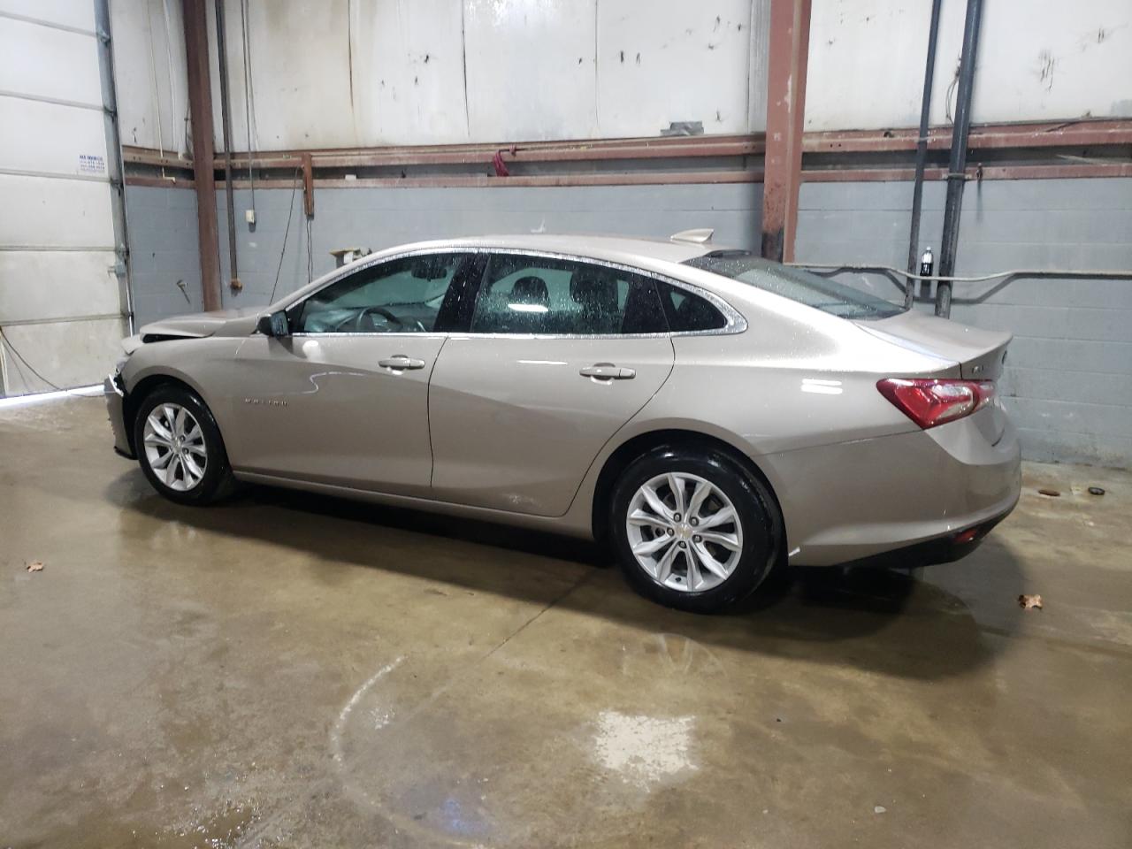 Photo 1 VIN: 1G1ZD5ST8NF135594 - CHEVROLET MALIBU 