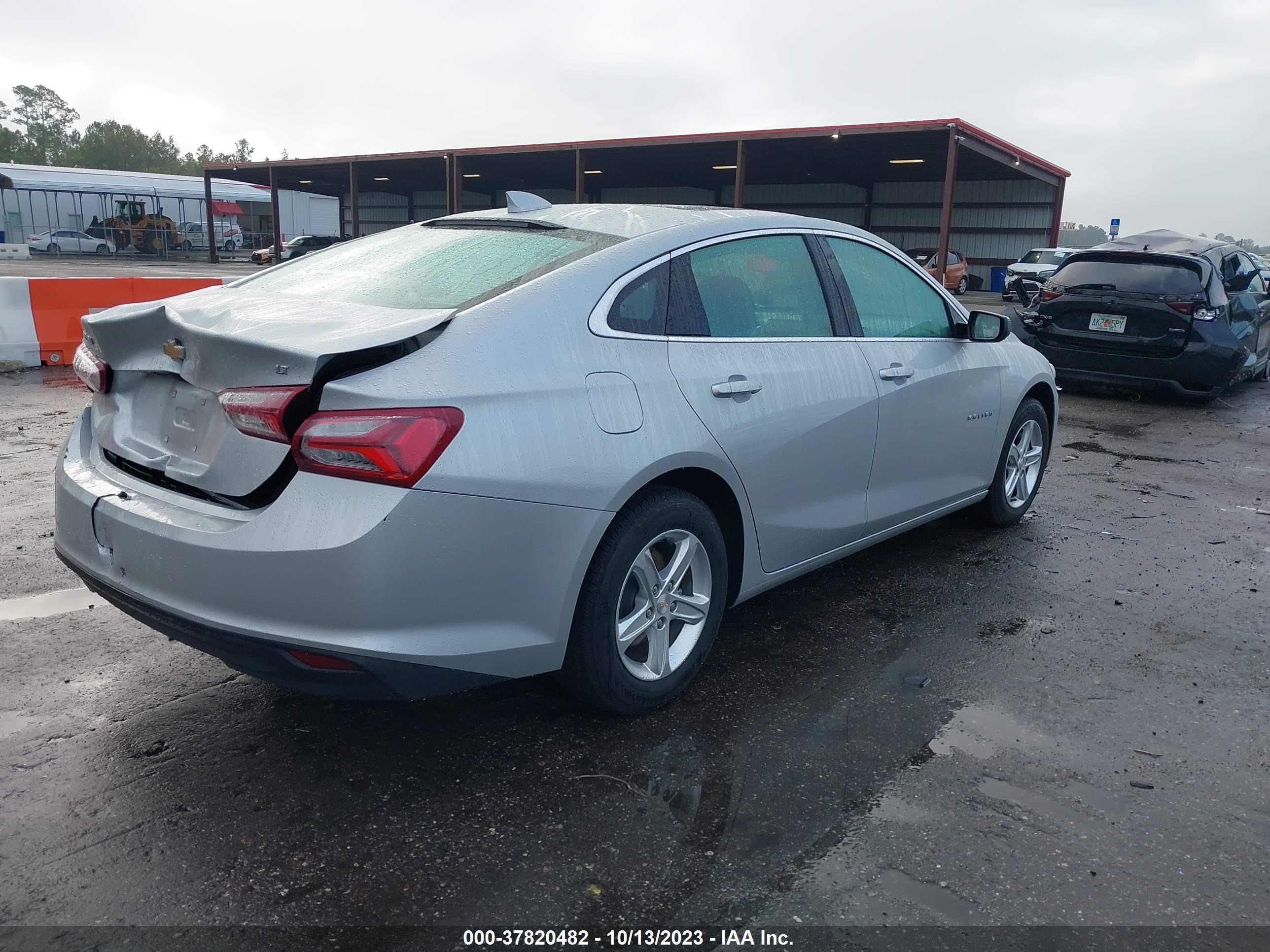 Photo 3 VIN: 1G1ZD5ST8NF174573 - CHEVROLET MALIBU 