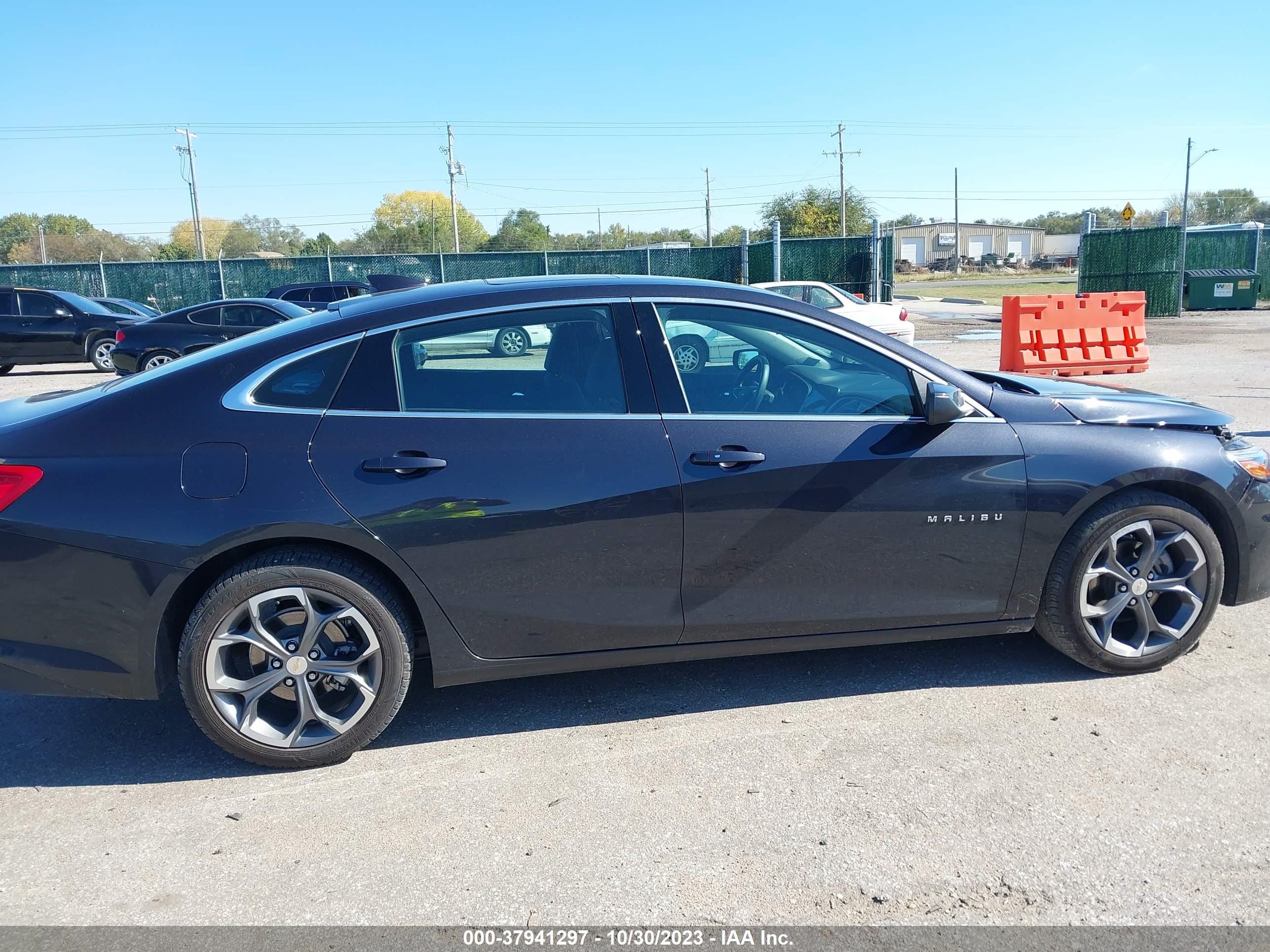 Photo 13 VIN: 1G1ZD5ST8PF159719 - CHEVROLET MALIBU 