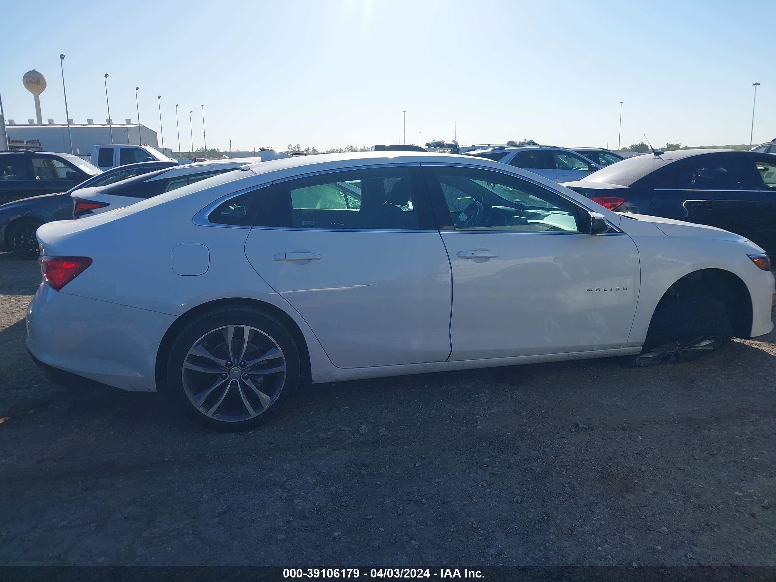 Photo 12 VIN: 1G1ZD5ST8PF182532 - CHEVROLET MALIBU 