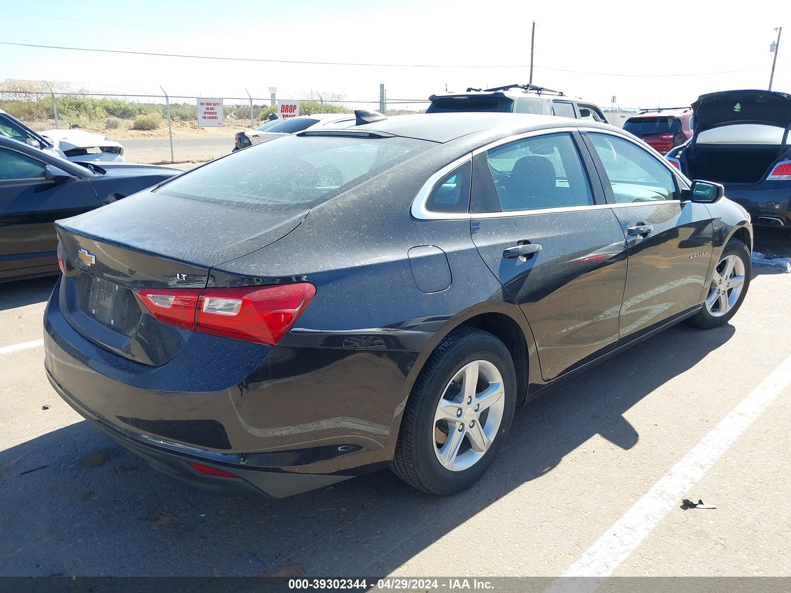 Photo 3 VIN: 1G1ZD5ST8PF202908 - CHEVROLET MALIBU 