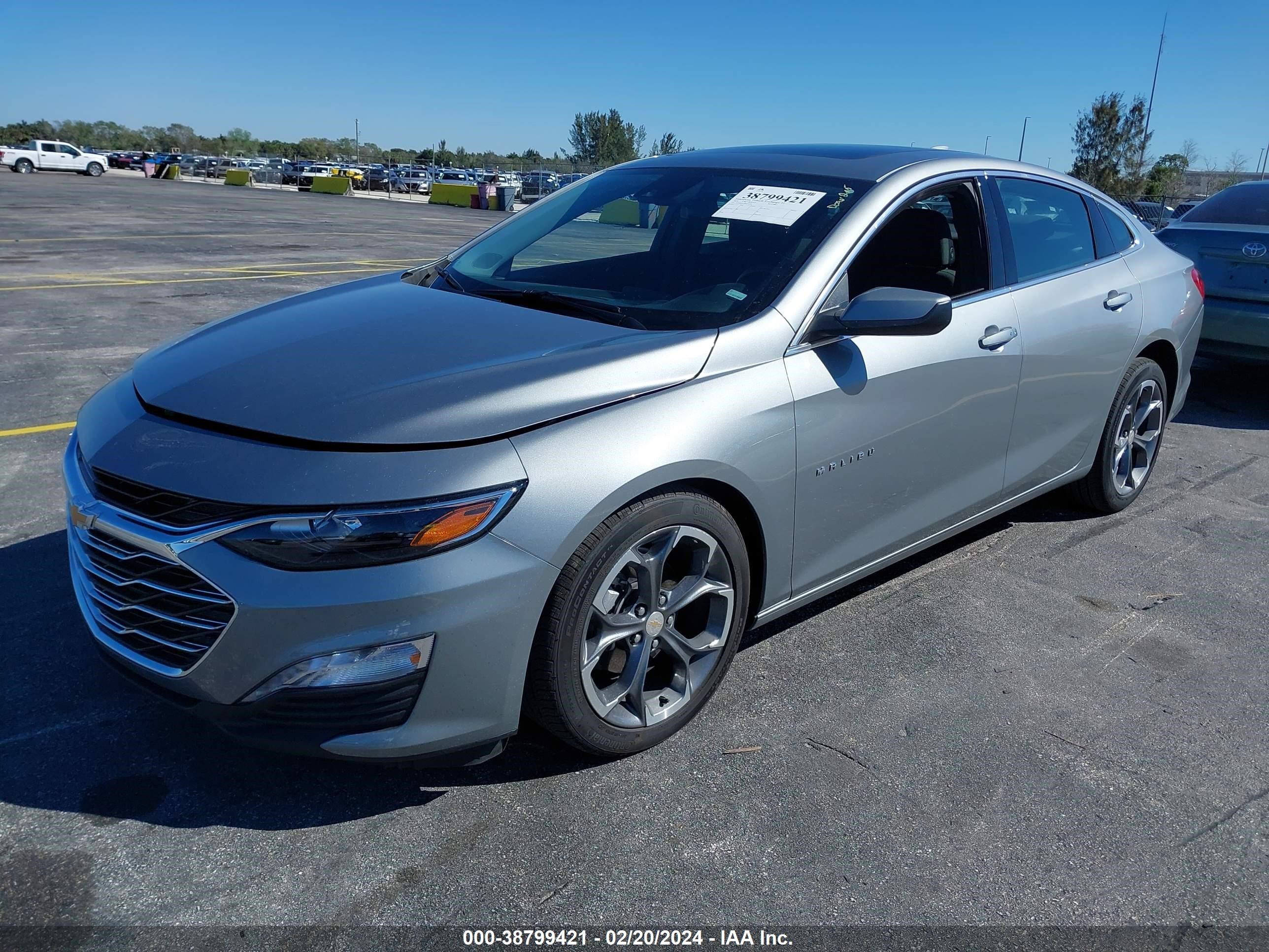 Photo 1 VIN: 1G1ZD5ST8RF132345 - CHEVROLET MALIBU 