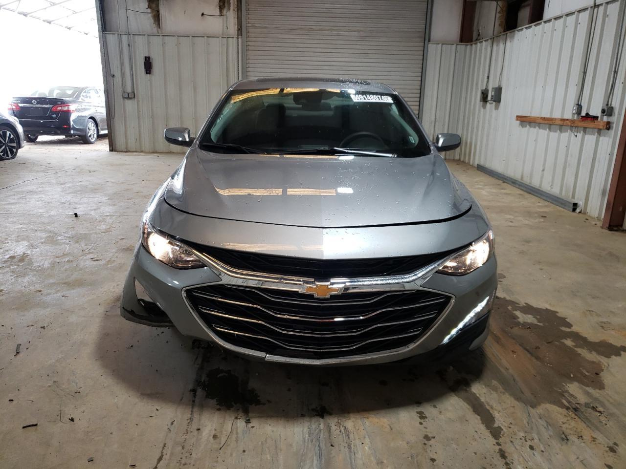 Photo 4 VIN: 1G1ZD5ST8RF152322 - CHEVROLET MALIBU 