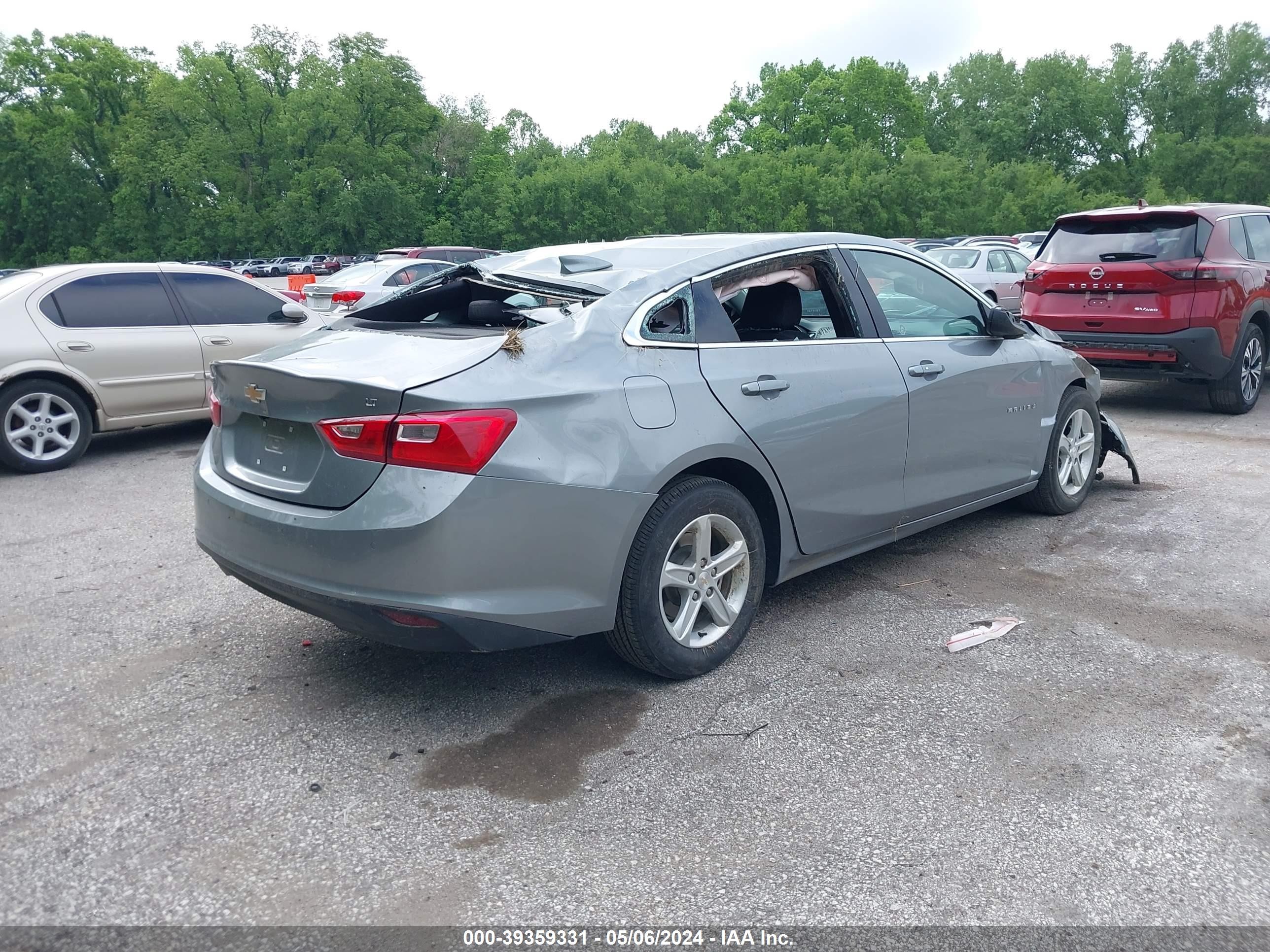 Photo 3 VIN: 1G1ZD5ST8RF176281 - CHEVROLET MALIBU 