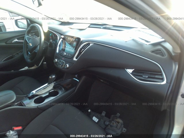 Photo 4 VIN: 1G1ZD5ST9JF129393 - CHEVROLET MALIBU 