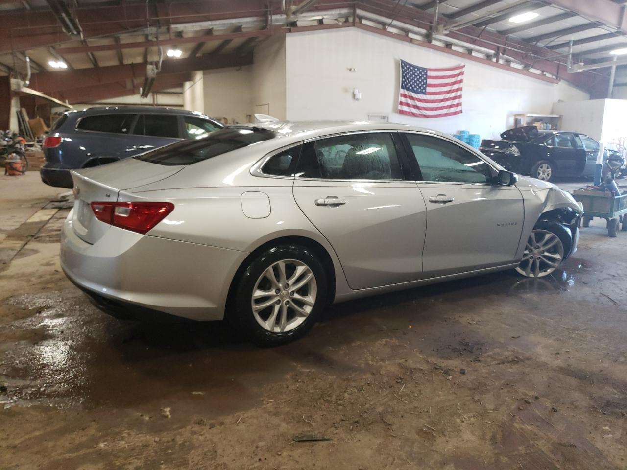 Photo 2 VIN: 1G1ZD5ST9JF133511 - CHEVROLET MALIBU 