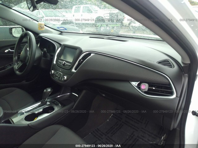 Photo 4 VIN: 1G1ZD5ST9JF155038 - CHEVROLET MALIBU 