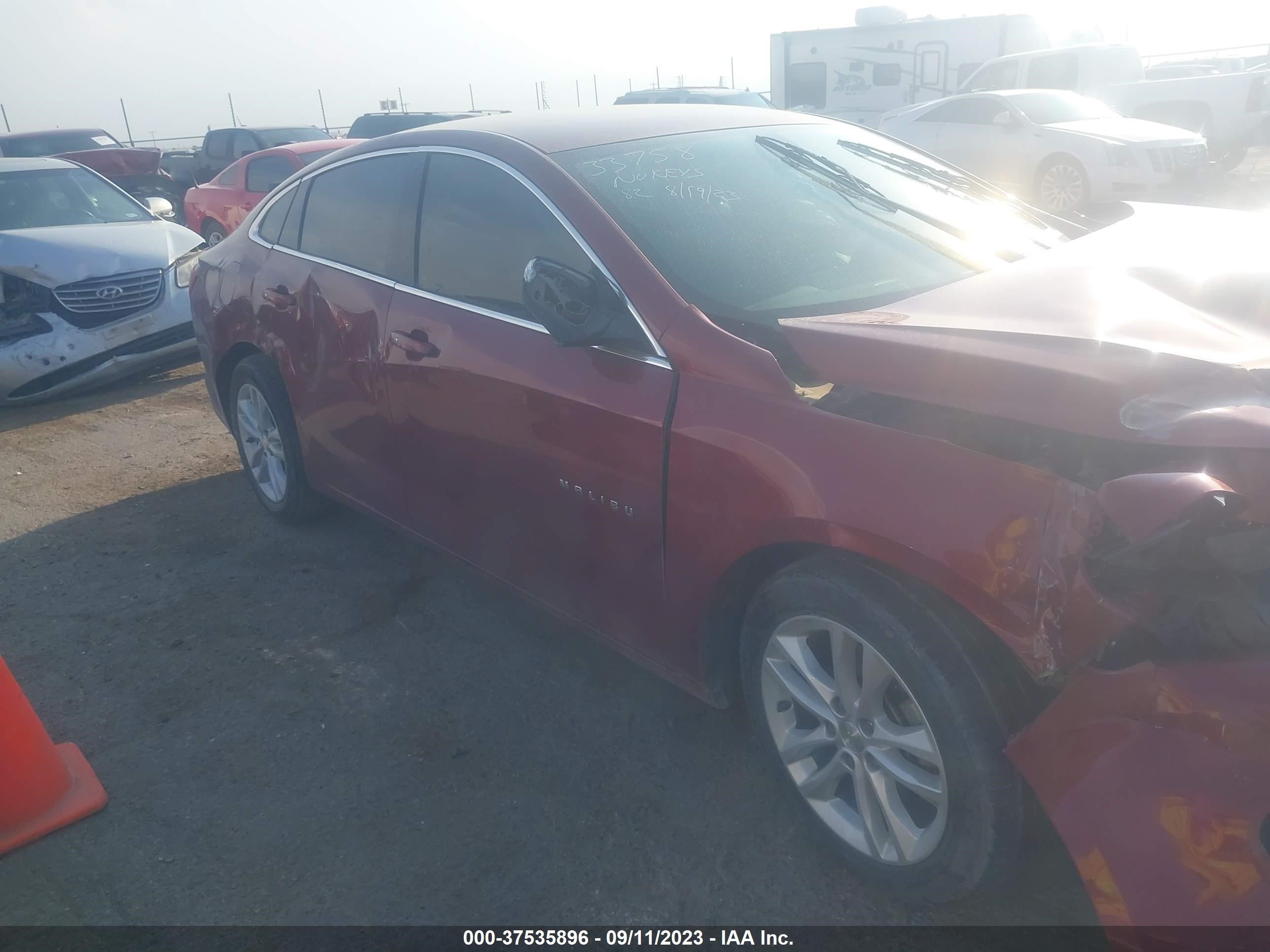 Photo 11 VIN: 1G1ZD5ST9JF188623 - CHEVROLET MALIBU 