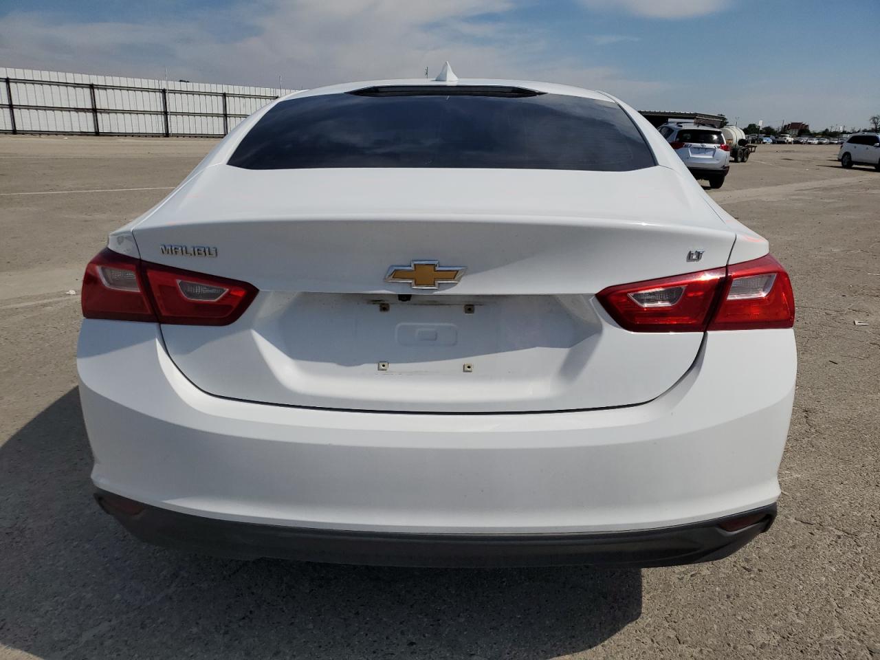 Photo 5 VIN: 1G1ZD5ST9JF247914 - CHEVROLET MALIBU 