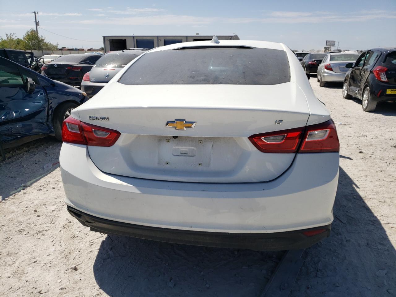 Photo 5 VIN: 1G1ZD5ST9JF258086 - CHEVROLET MALIBU 