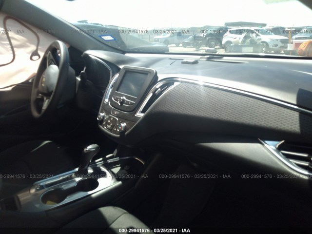 Photo 4 VIN: 1G1ZD5ST9JF263336 - CHEVROLET MALIBU 