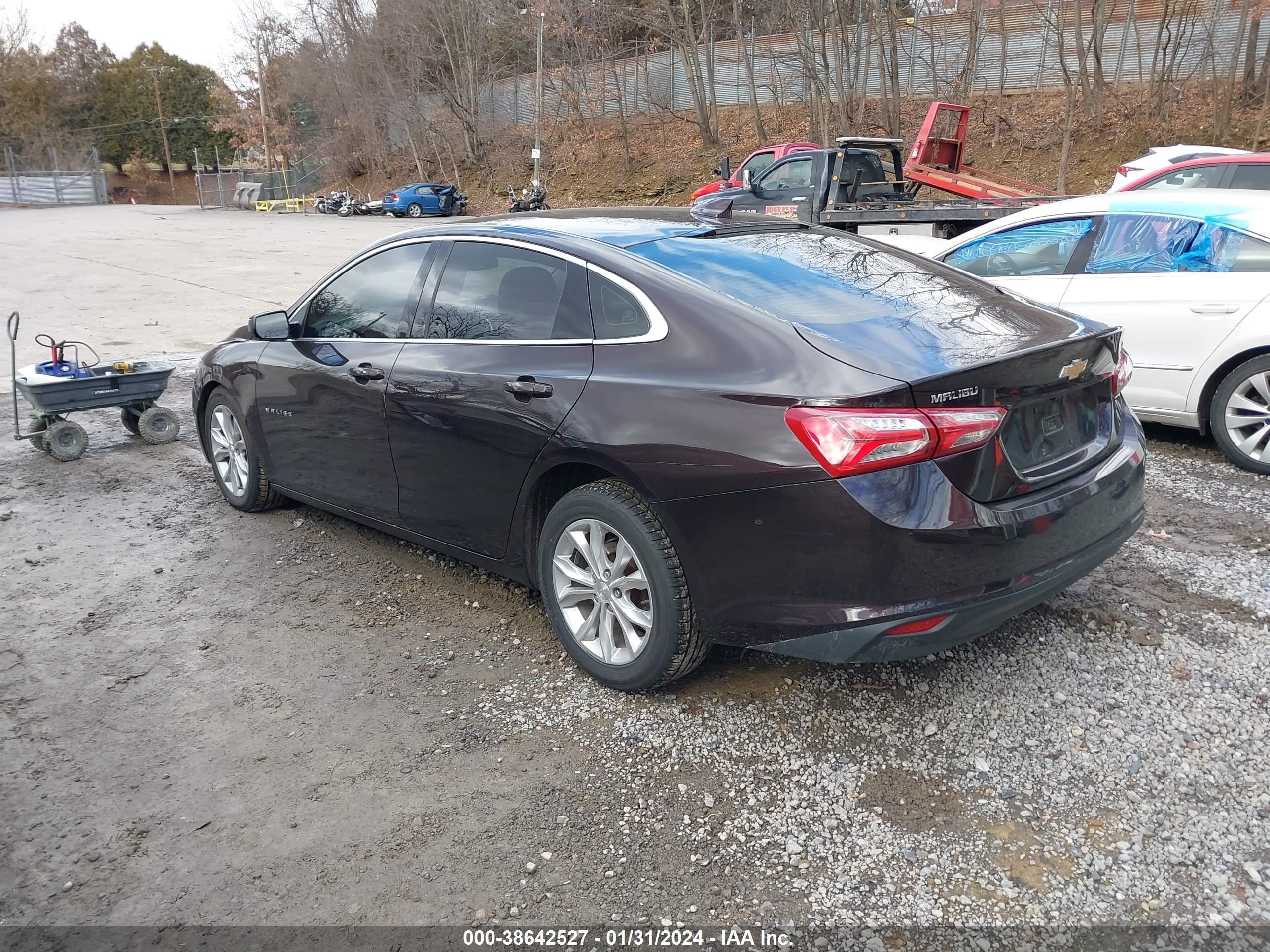 Photo 2 VIN: 1G1ZD5ST9LF072051 - CHEVROLET MALIBU 