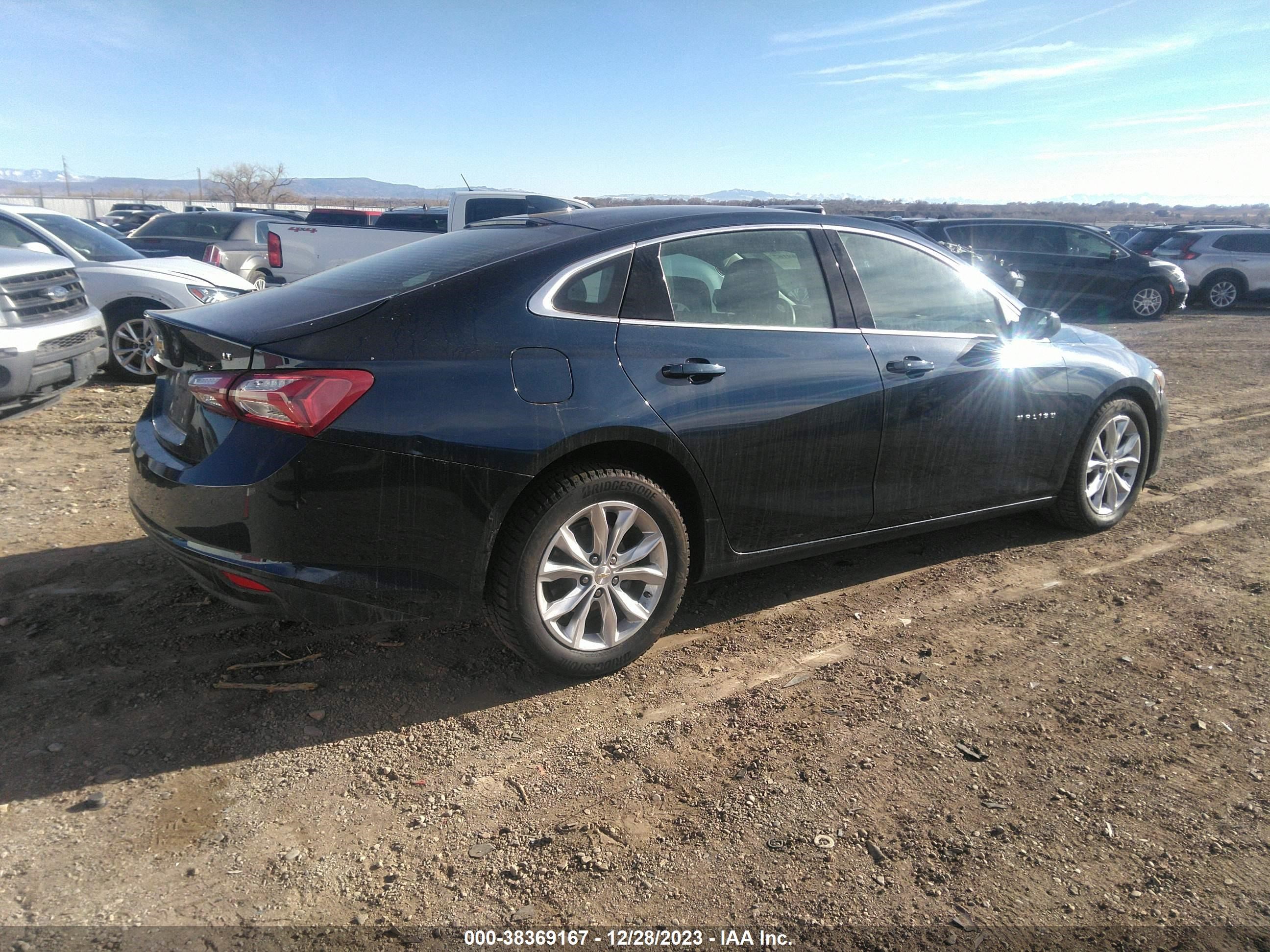 Photo 3 VIN: 1G1ZD5ST9NF108985 - CHEVROLET MALIBU 