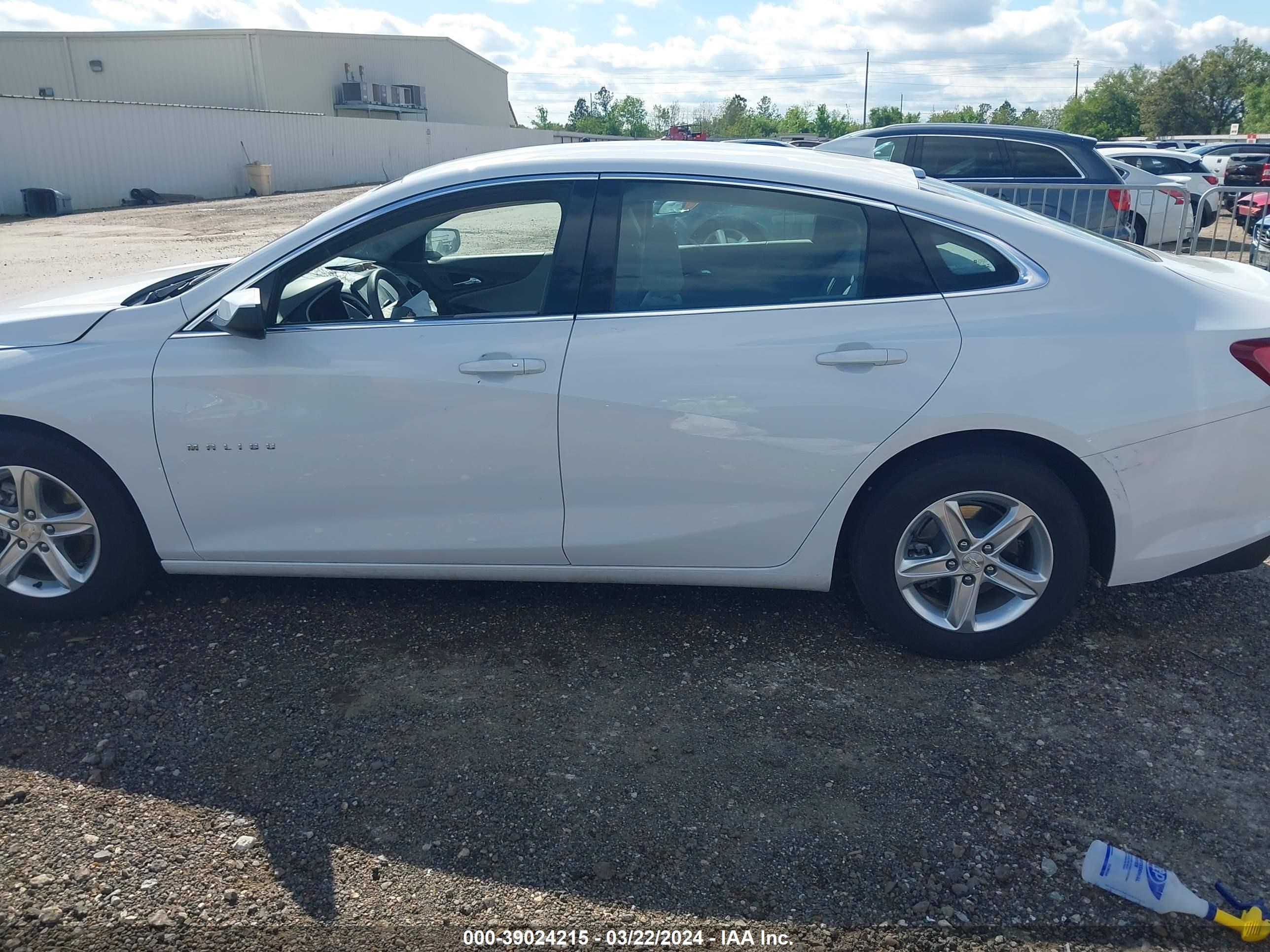 Photo 13 VIN: 1G1ZD5ST9NF184724 - CHEVROLET MALIBU 