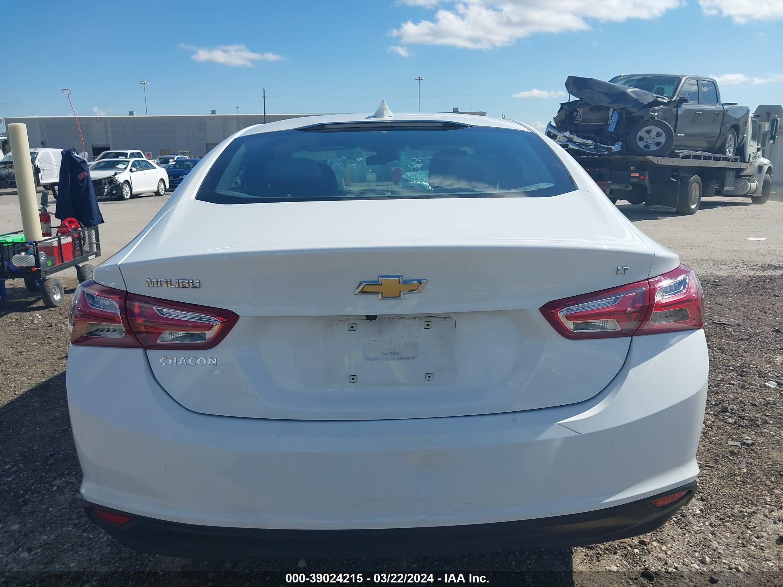 Photo 15 VIN: 1G1ZD5ST9NF184724 - CHEVROLET MALIBU 