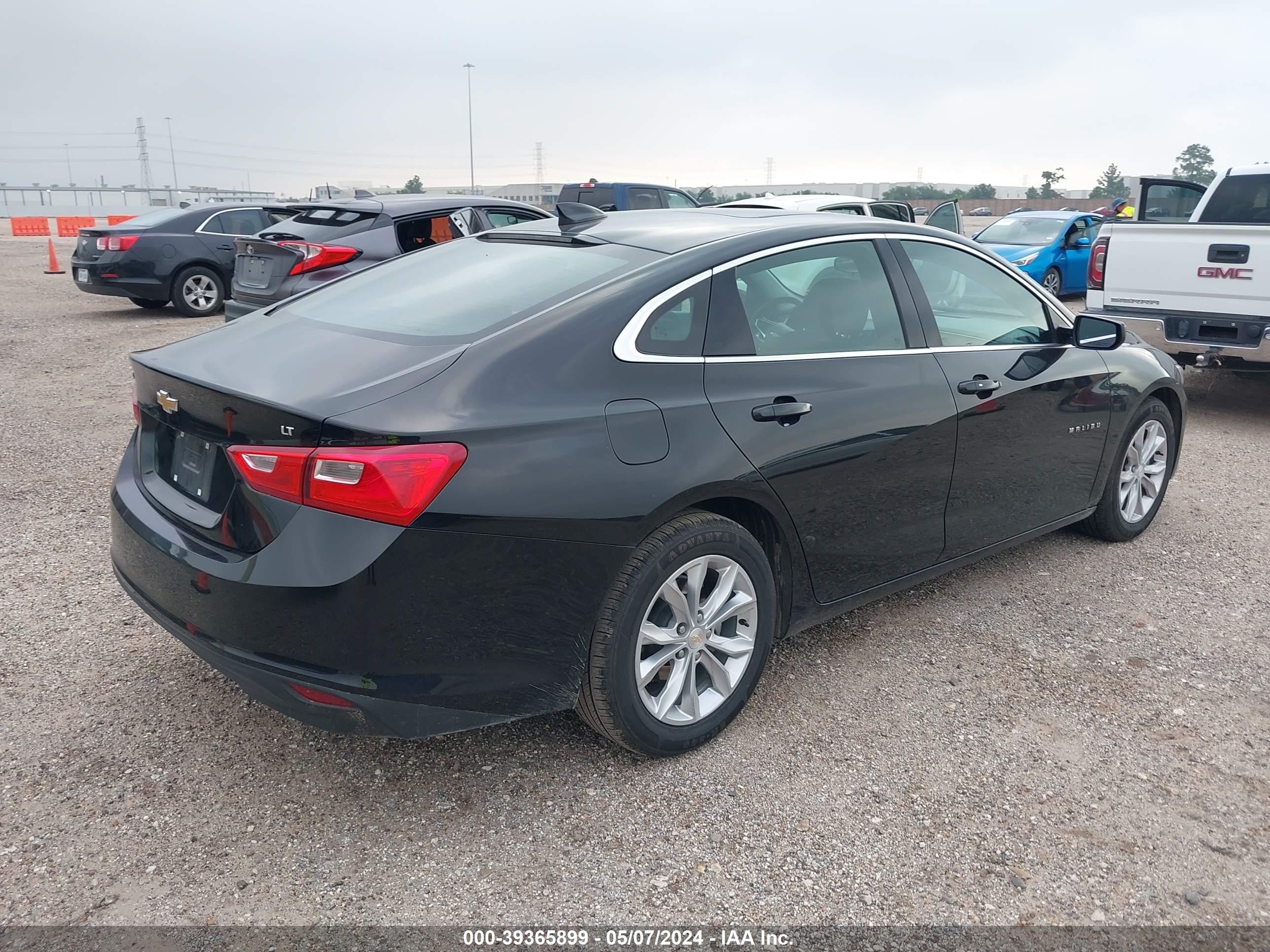 Photo 3 VIN: 1G1ZD5ST9PF246464 - CHEVROLET MALIBU 