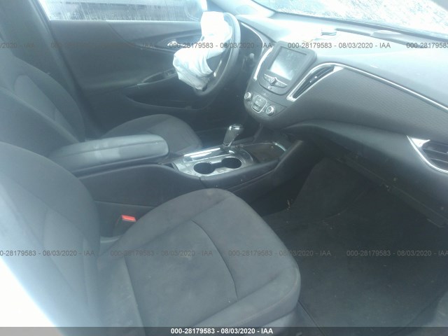 Photo 4 VIN: 1G1ZD5STXJF107015 - CHEVROLET MALIBU 