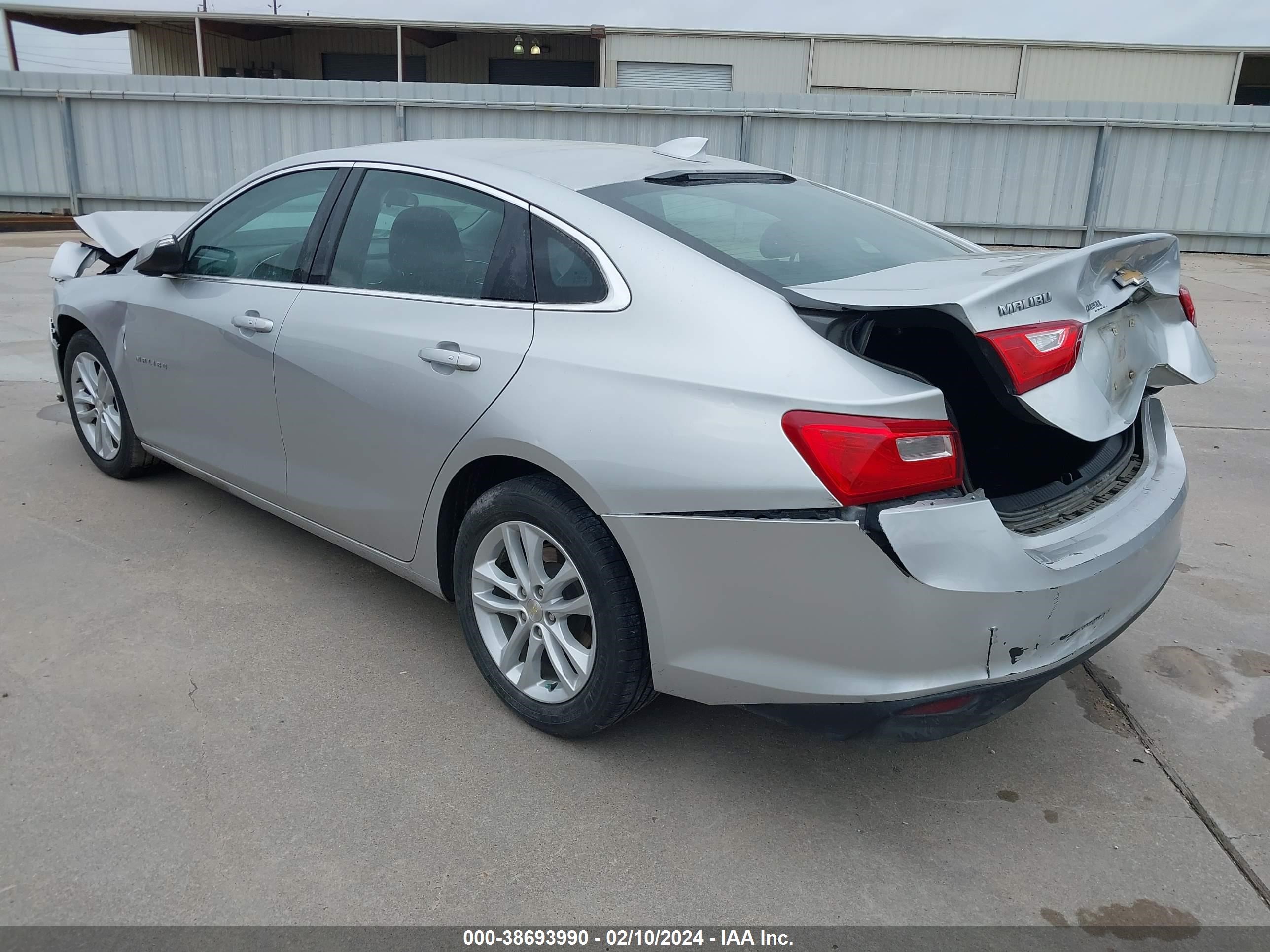 Photo 2 VIN: 1G1ZD5STXJF138510 - CHEVROLET MALIBU 