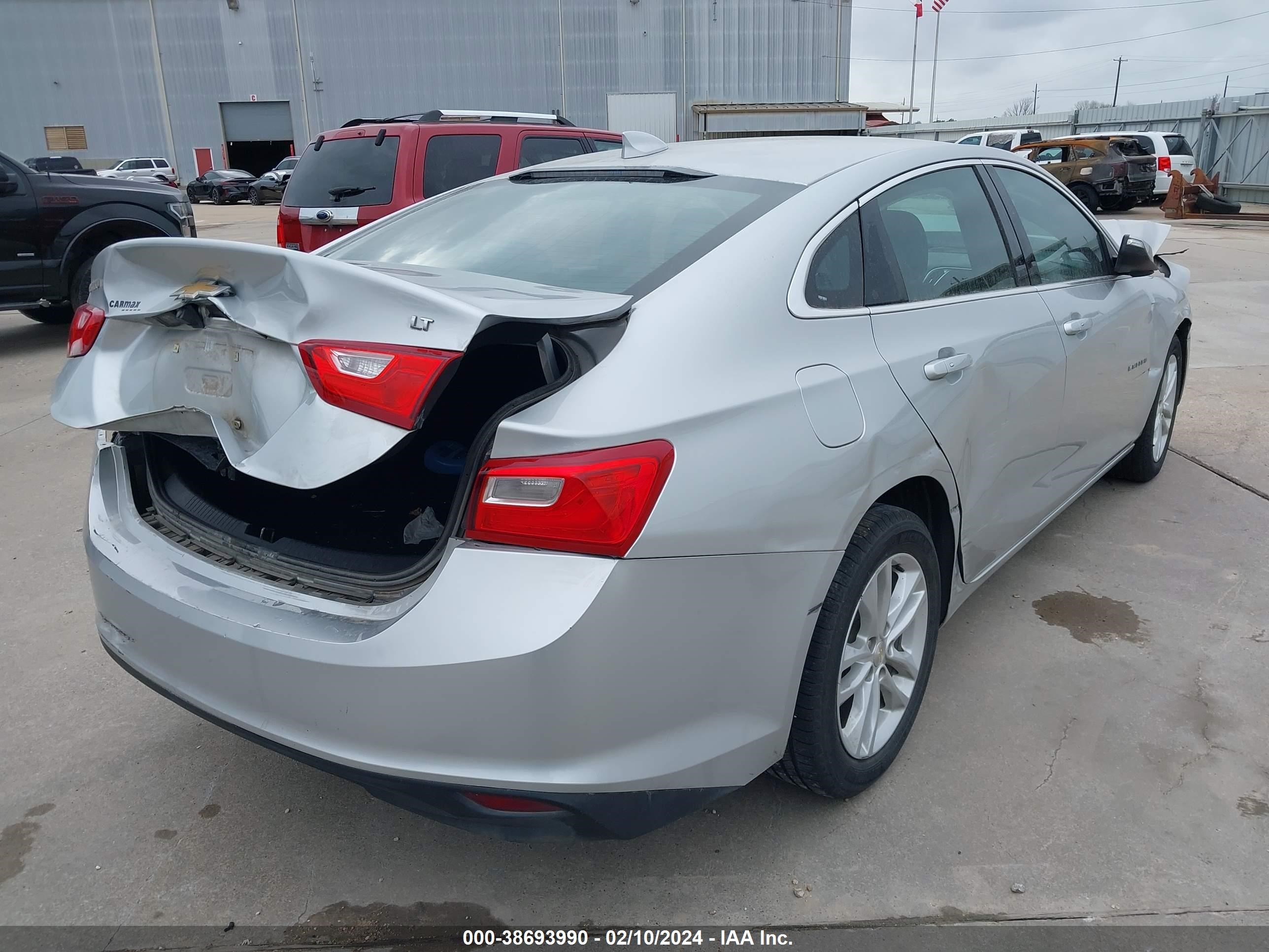 Photo 3 VIN: 1G1ZD5STXJF138510 - CHEVROLET MALIBU 