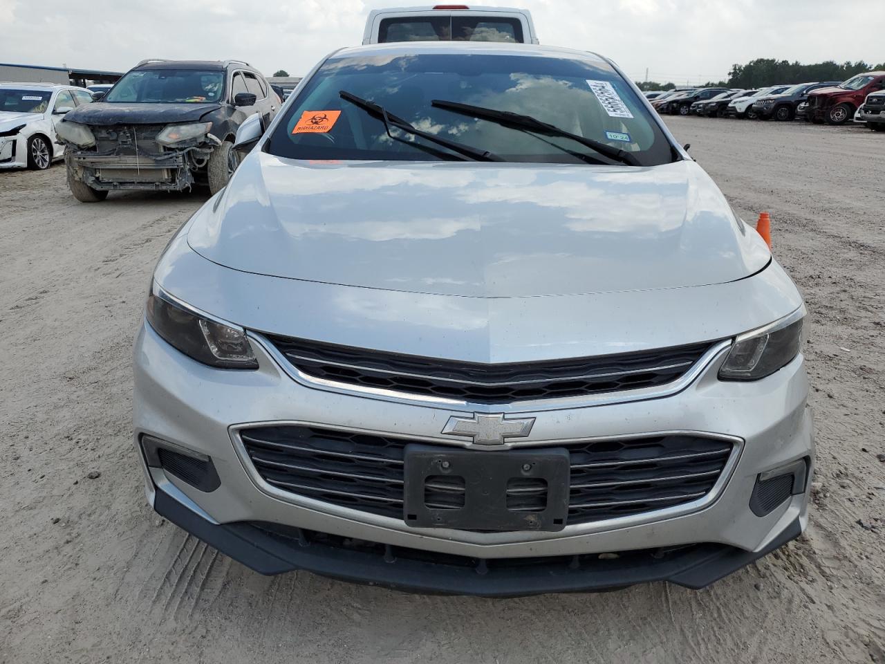 Photo 4 VIN: 1G1ZD5STXJF147465 - CHEVROLET MALIBU 