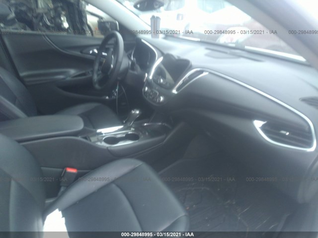 Photo 4 VIN: 1G1ZD5STXJF159888 - CHEVROLET MALIBU 