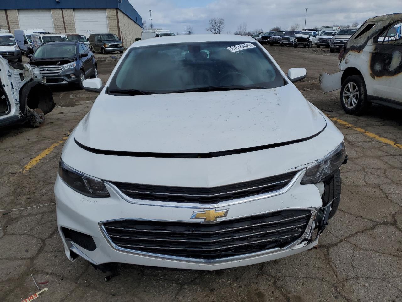 Photo 4 VIN: 1G1ZD5STXJF163665 - CHEVROLET MALIBU 