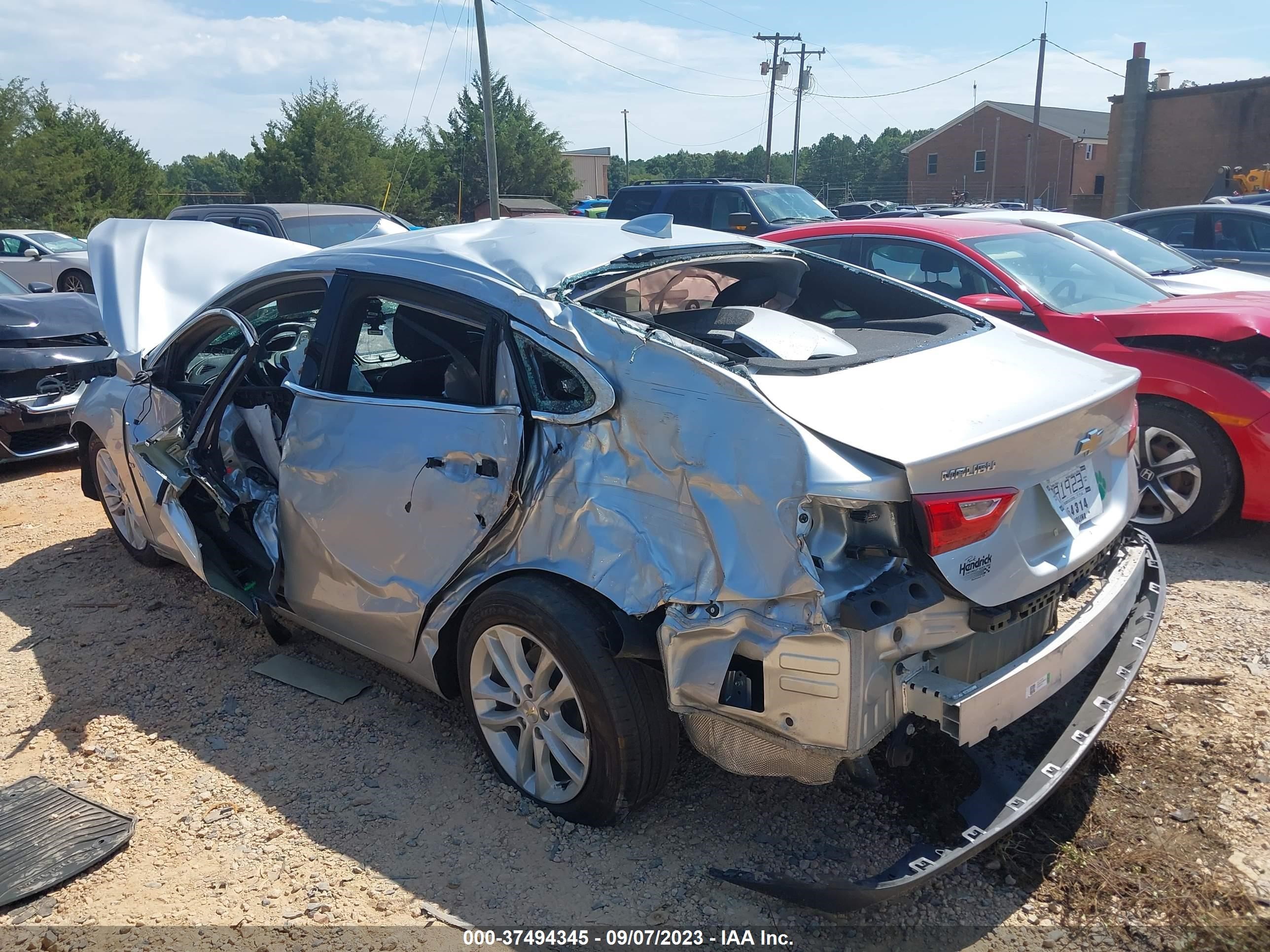 Photo 2 VIN: 1G1ZD5STXJF231155 - CHEVROLET MALIBU 