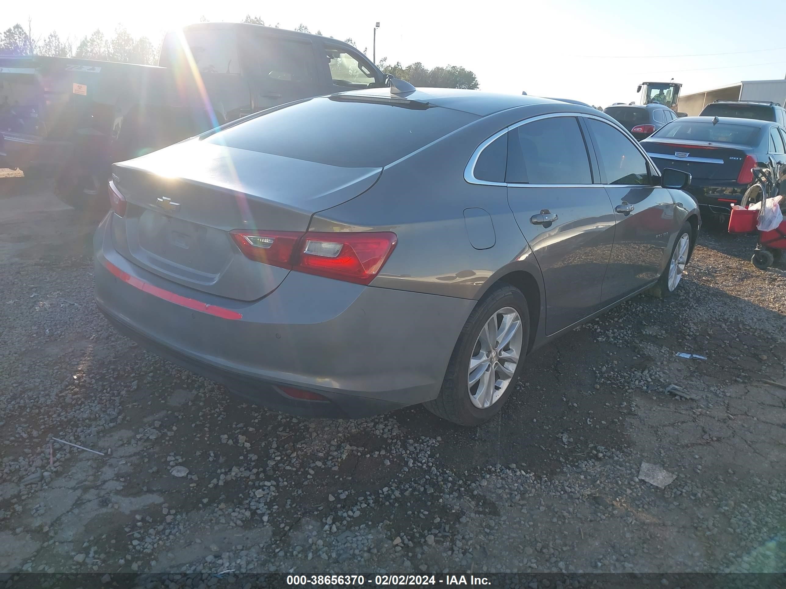 Photo 3 VIN: 1G1ZD5STXJF245198 - CHEVROLET MALIBU 