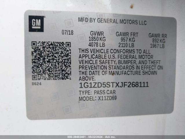 Photo 8 VIN: 1G1ZD5STXJF268111 - CHEVROLET MALIBU 