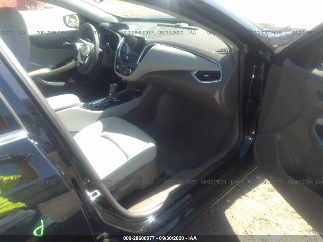 Photo 4 VIN: 1G1ZD5STXKF139027 - CHEVROLET MALIBU 