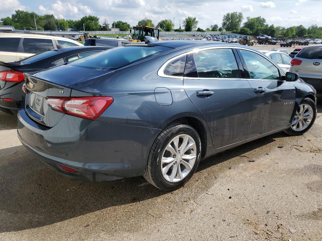 Photo 2 VIN: 1G1ZD5STXKF149413 - CHEVROLET MALIBU 